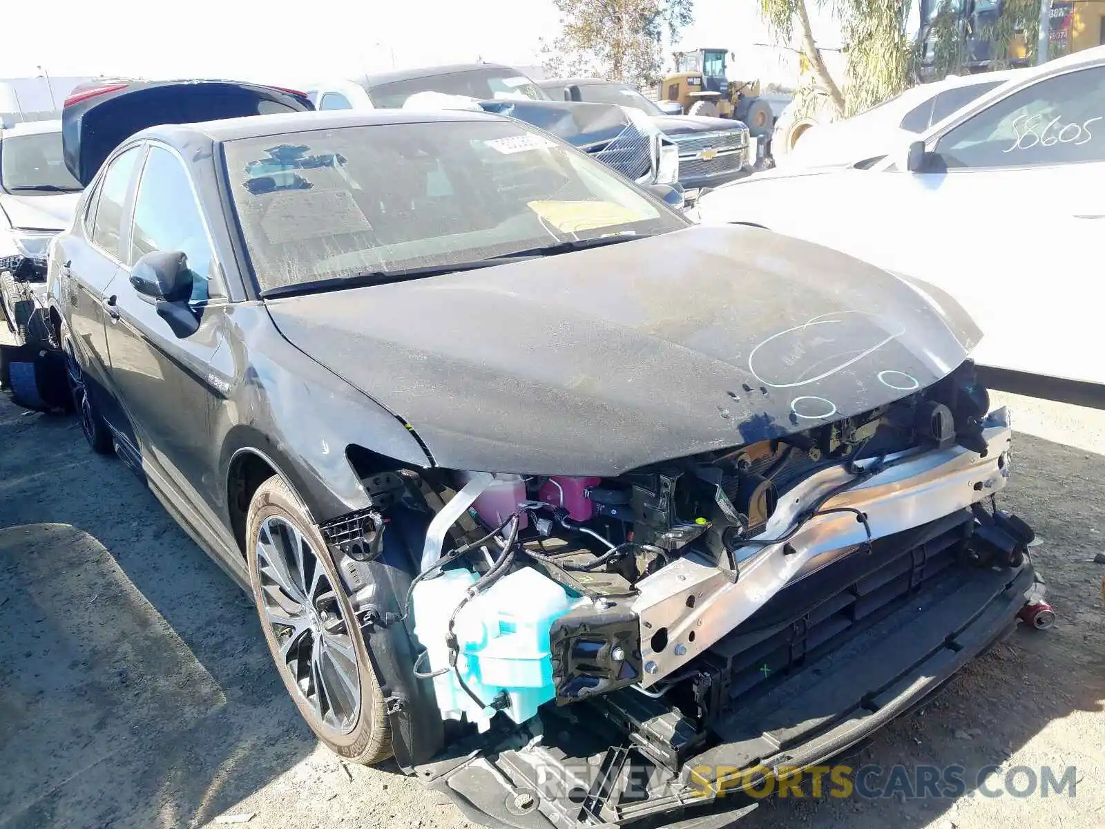 1 Photograph of a damaged car 4T1B21HK2KU518696 TOYOTA CAMRY 2019