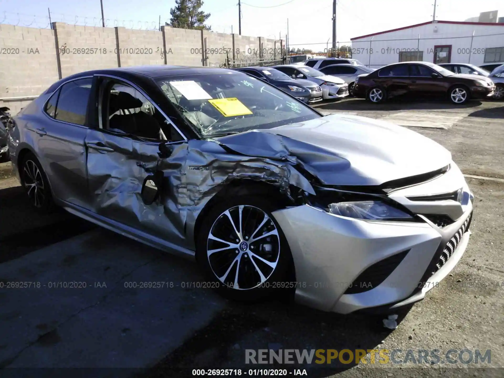 1 Photograph of a damaged car 4T1B21HK2KU520612 TOYOTA CAMRY 2019