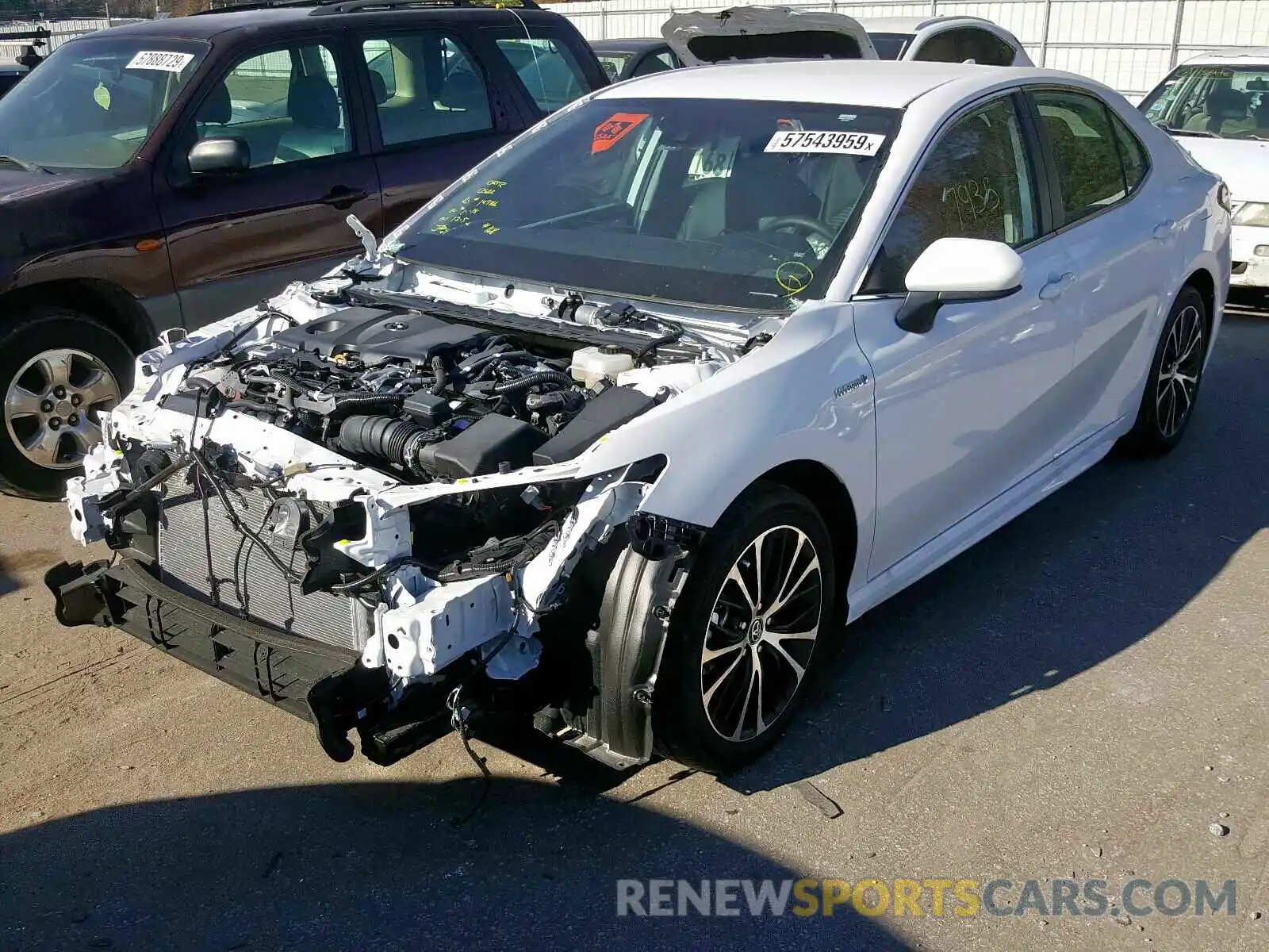 2 Photograph of a damaged car 4T1B21HK2KU521081 TOYOTA CAMRY 2019