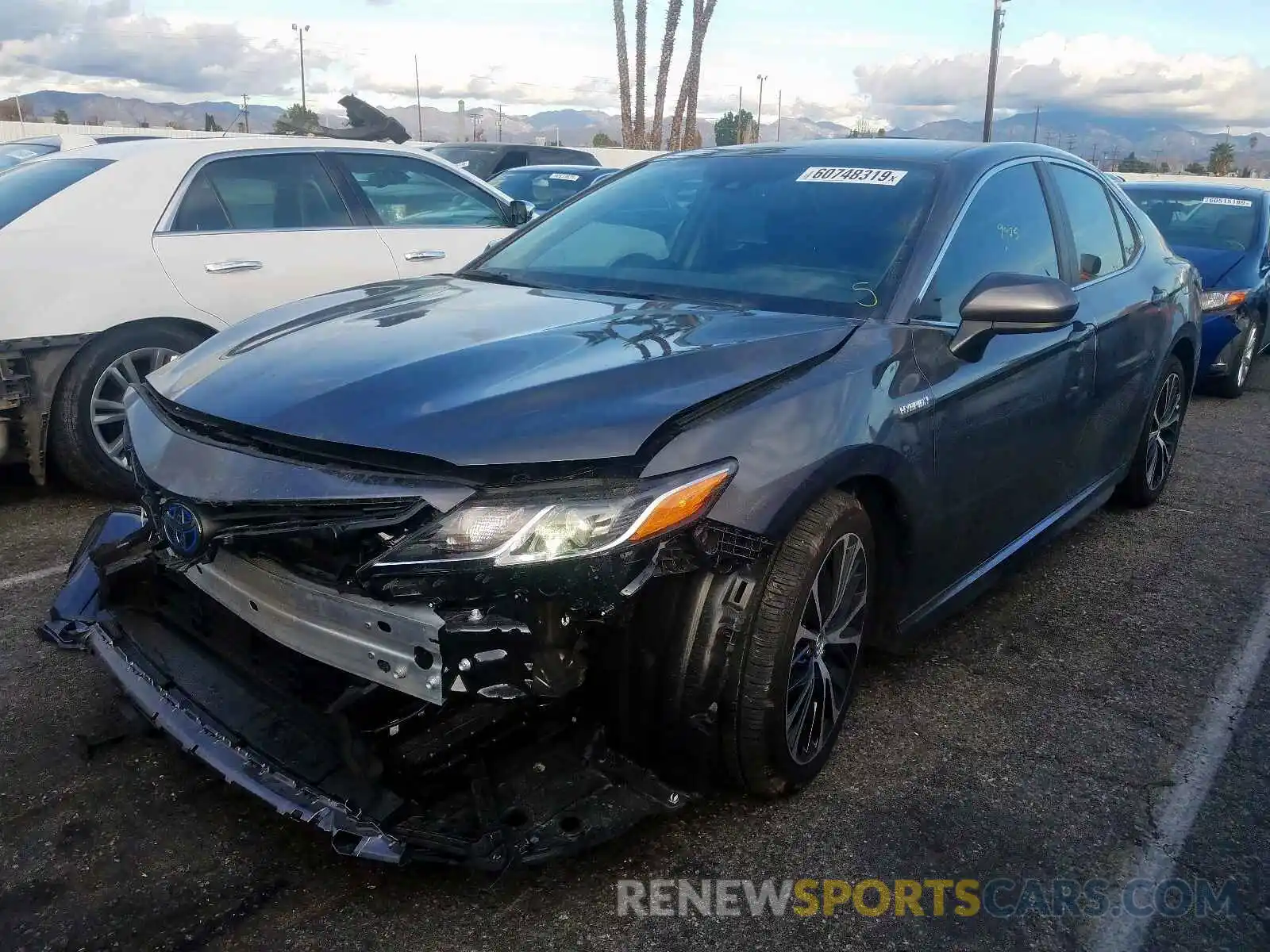 2 Photograph of a damaged car 4T1B21HK2KU521789 TOYOTA CAMRY 2019