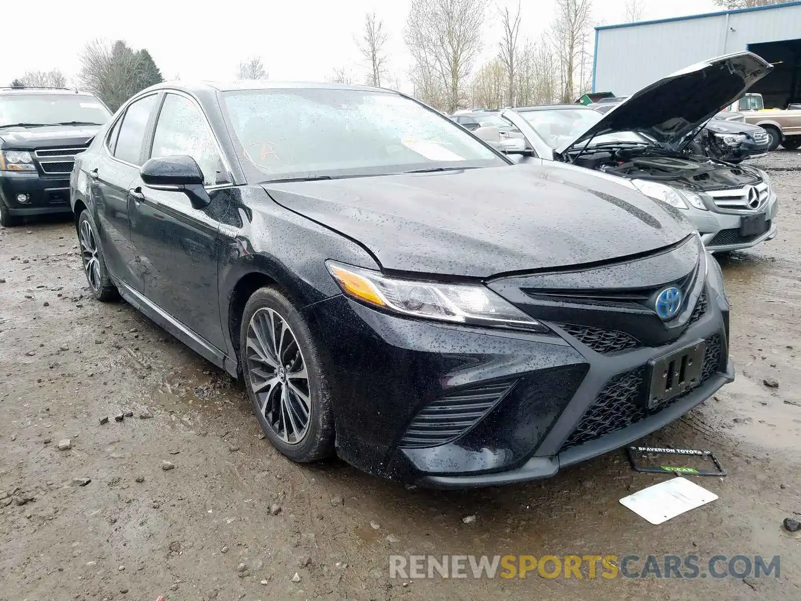 1 Photograph of a damaged car 4T1B21HK3KU009961 TOYOTA CAMRY 2019