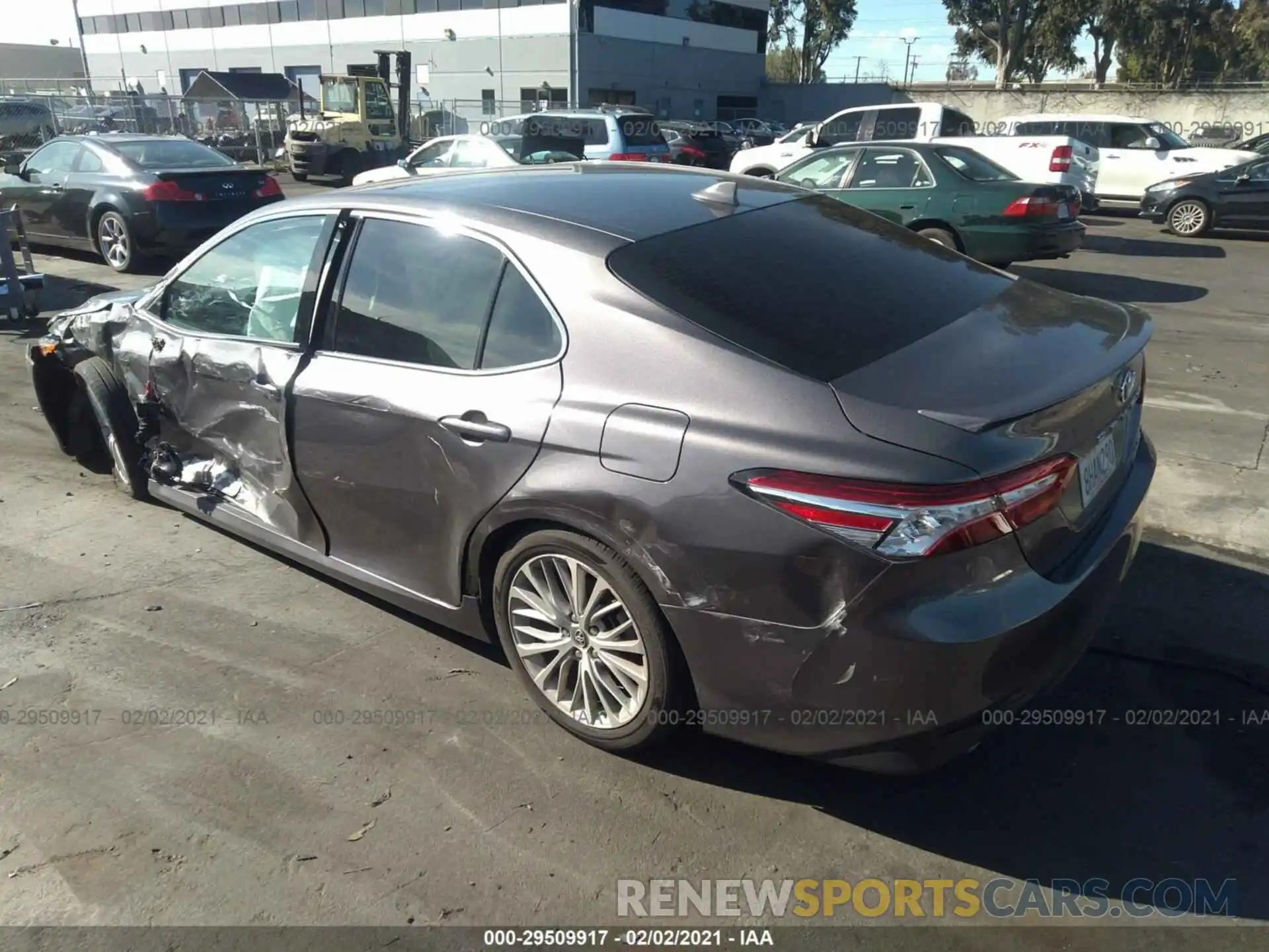 3 Photograph of a damaged car 4T1B21HK3KU010415 TOYOTA CAMRY 2019