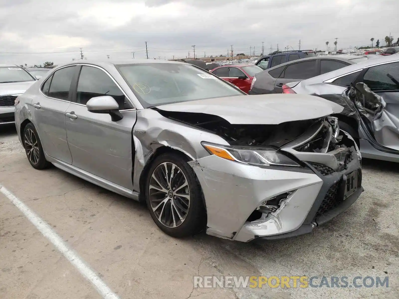 1 Photograph of a damaged car 4T1B21HK3KU012097 TOYOTA CAMRY 2019