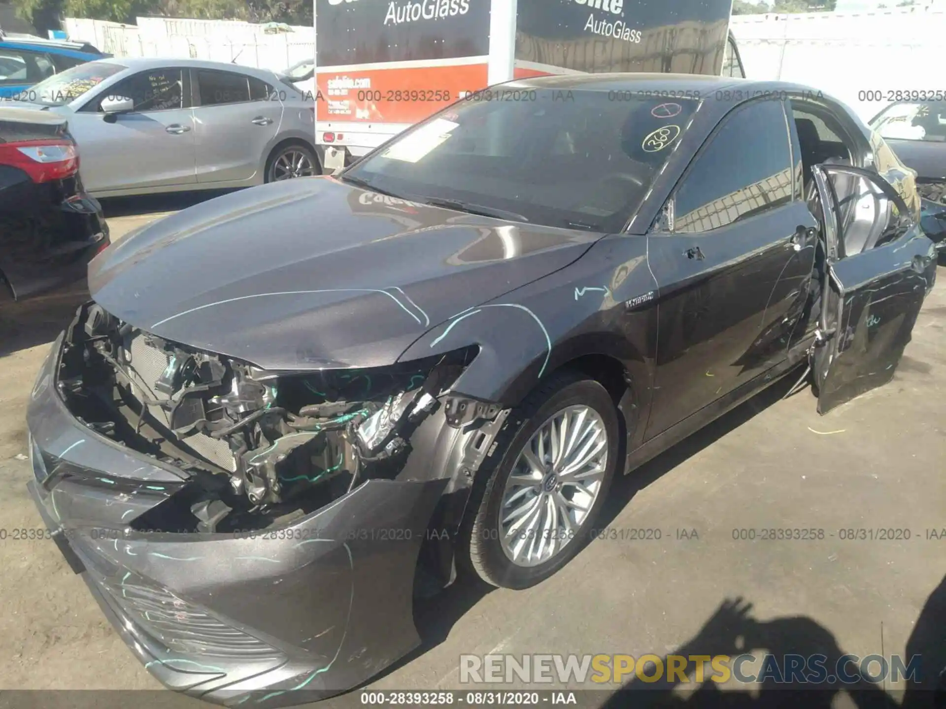 2 Photograph of a damaged car 4T1B21HK3KU013475 TOYOTA CAMRY 2019