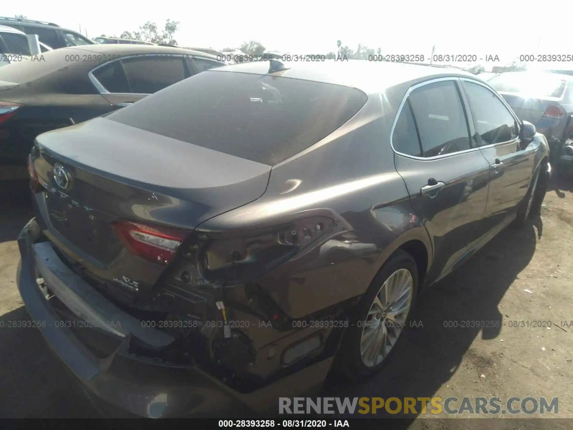 4 Photograph of a damaged car 4T1B21HK3KU013475 TOYOTA CAMRY 2019