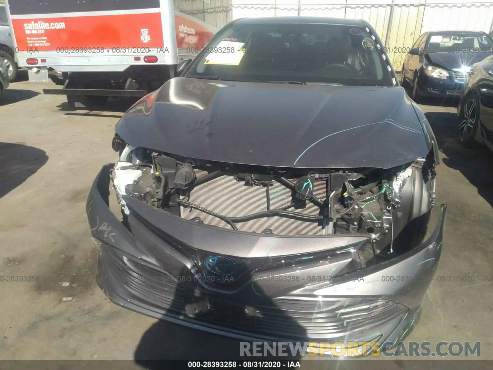 6 Photograph of a damaged car 4T1B21HK3KU013475 TOYOTA CAMRY 2019