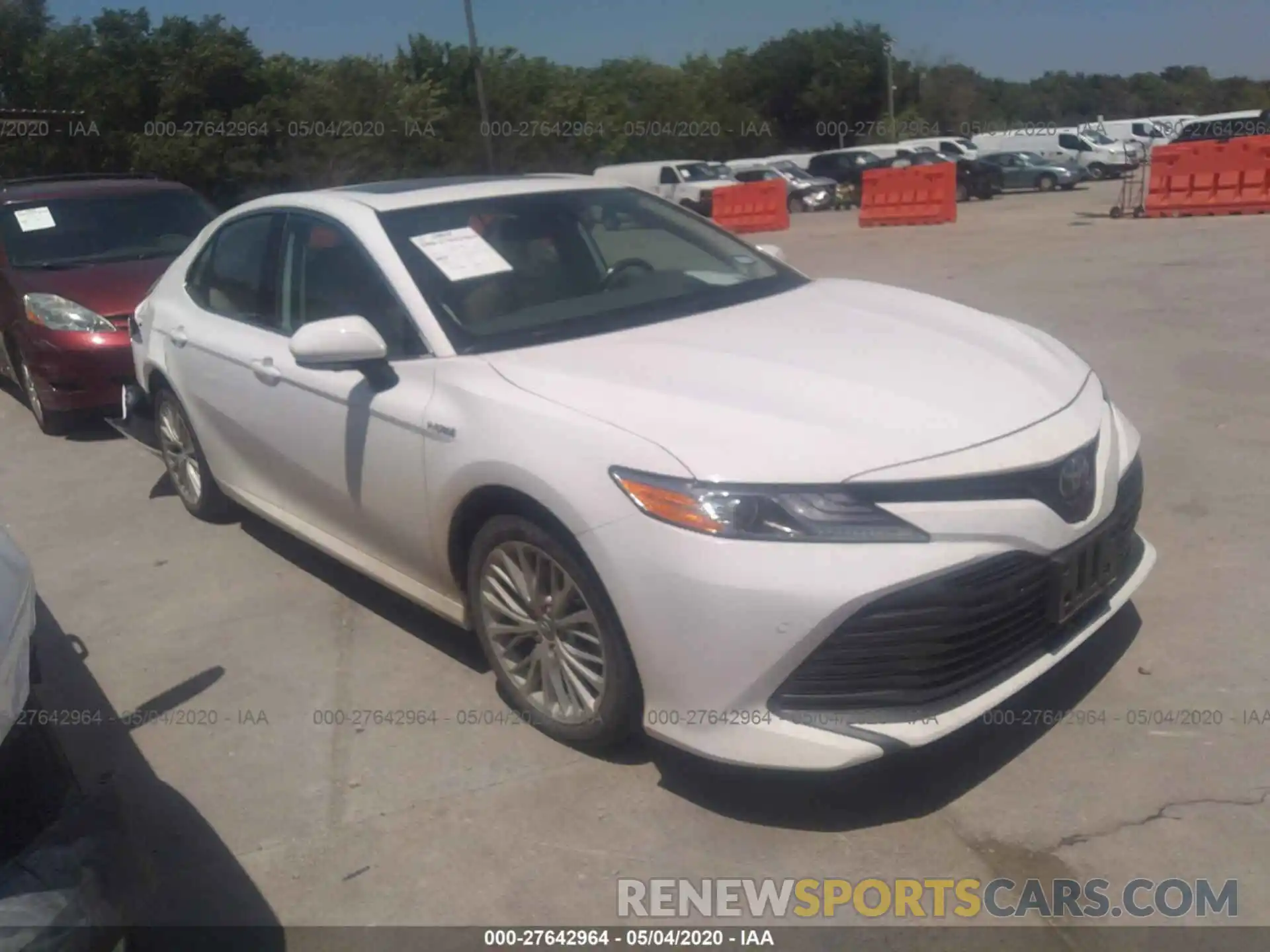 1 Photograph of a damaged car 4T1B21HK3KU014187 TOYOTA CAMRY 2019