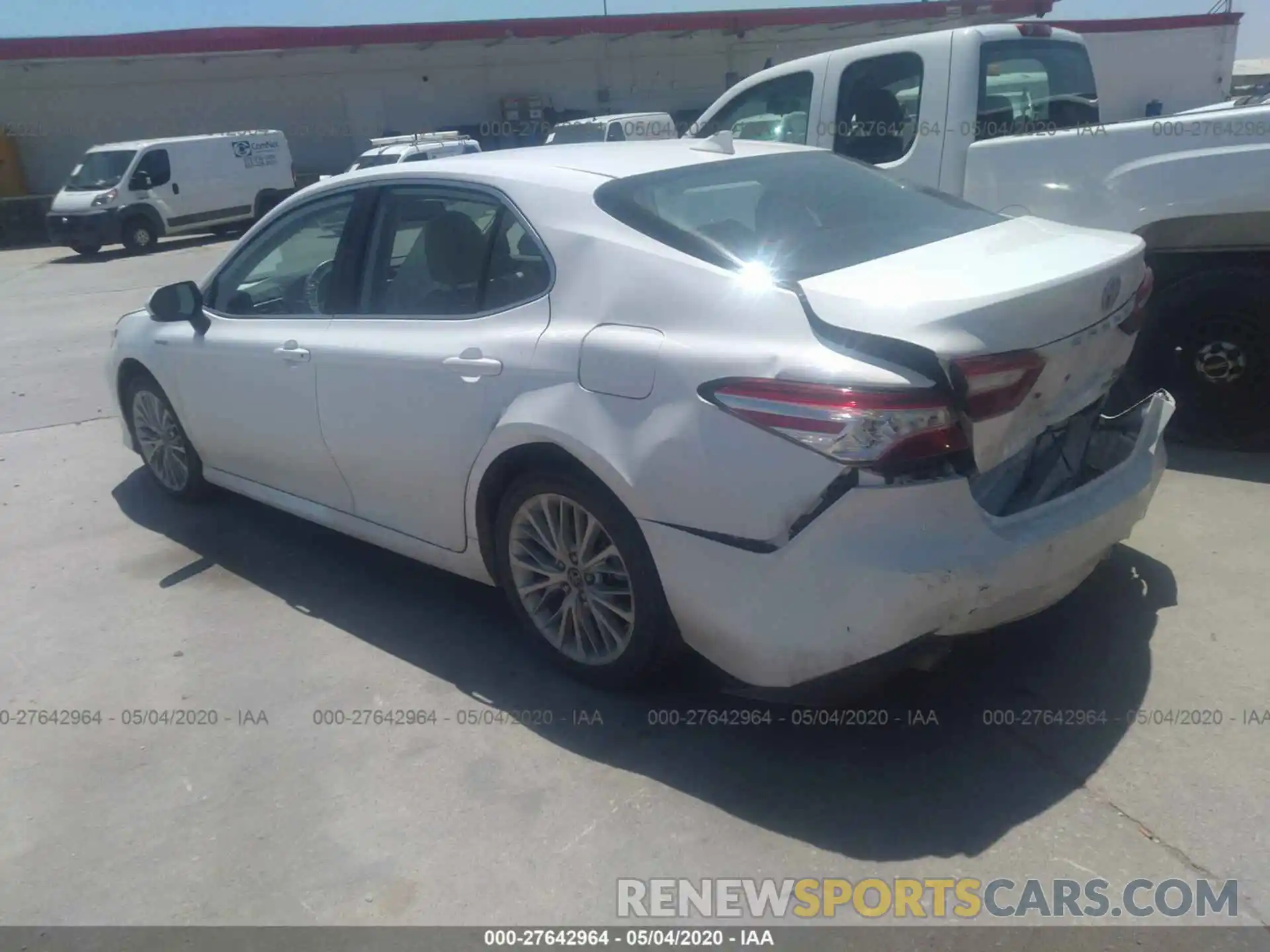 3 Photograph of a damaged car 4T1B21HK3KU014187 TOYOTA CAMRY 2019