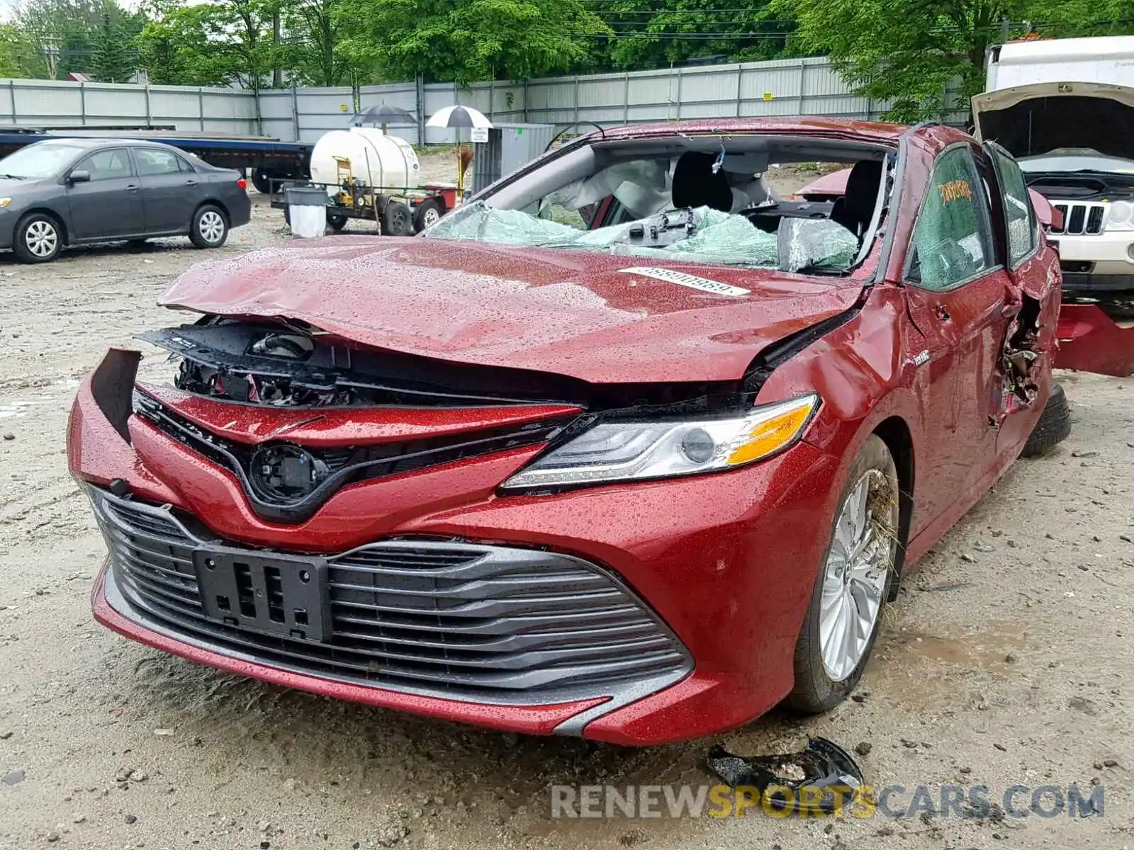 2 Photograph of a damaged car 4T1B21HK3KU511708 TOYOTA CAMRY 2019