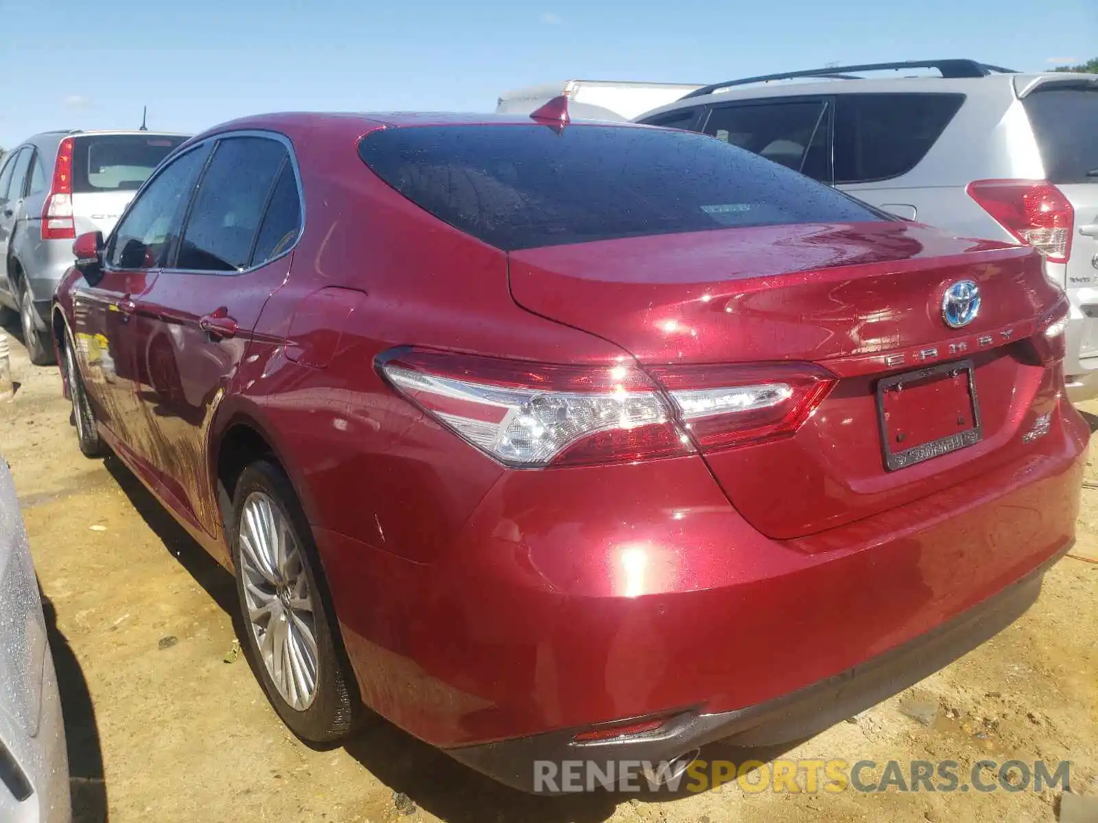 3 Photograph of a damaged car 4T1B21HK3KU512776 TOYOTA CAMRY 2019