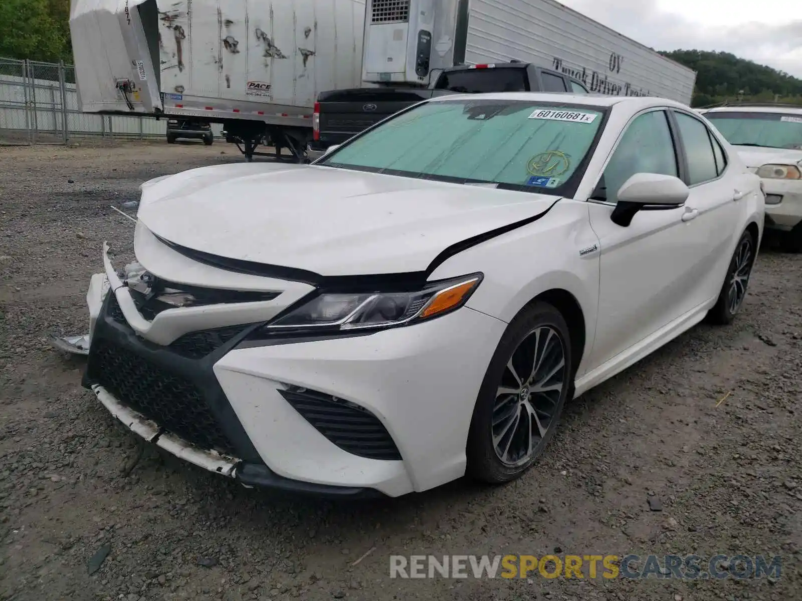 2 Photograph of a damaged car 4T1B21HK3KU513362 TOYOTA CAMRY 2019