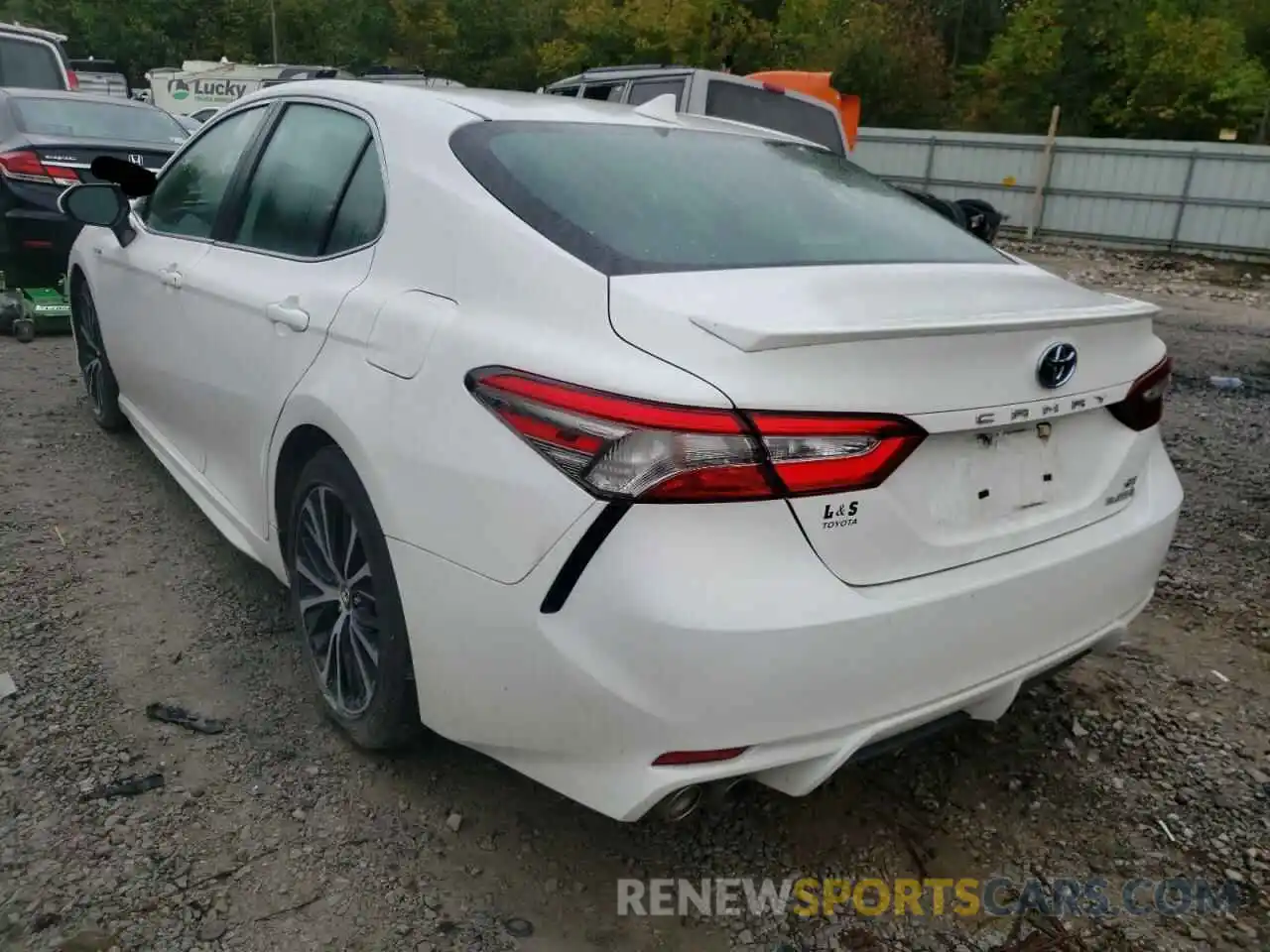 3 Photograph of a damaged car 4T1B21HK3KU513362 TOYOTA CAMRY 2019