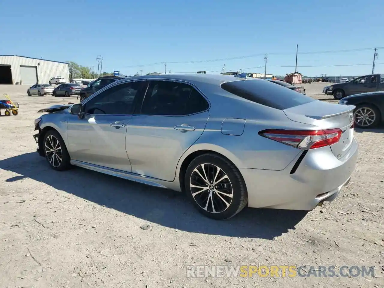 2 Photograph of a damaged car 4T1B21HK3KU517492 TOYOTA CAMRY 2019