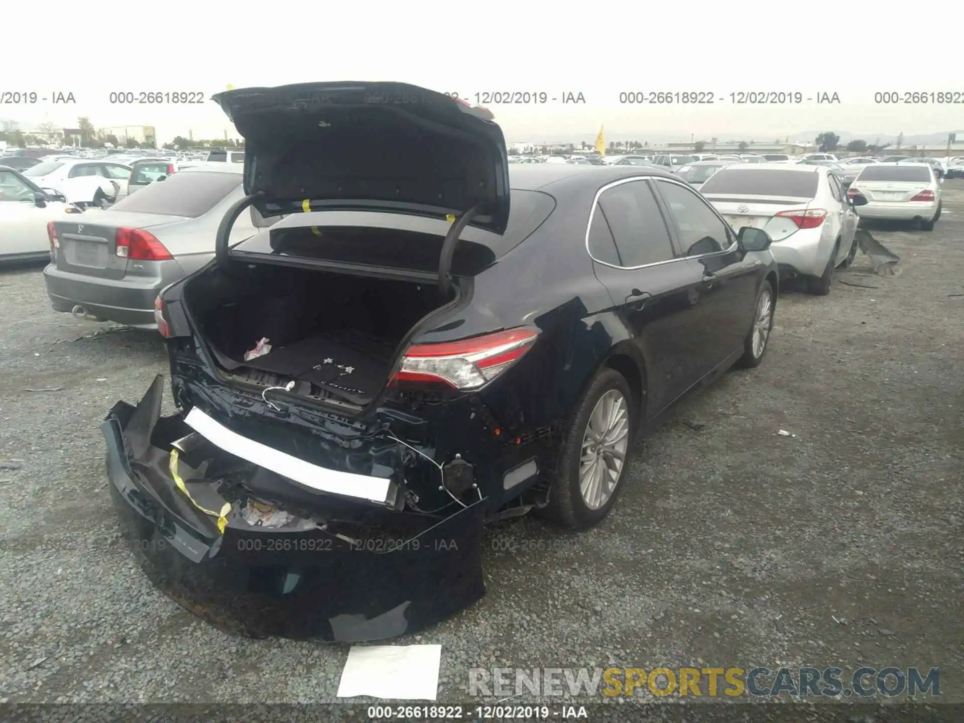 4 Photograph of a damaged car 4T1B21HK3KU517721 TOYOTA CAMRY 2019