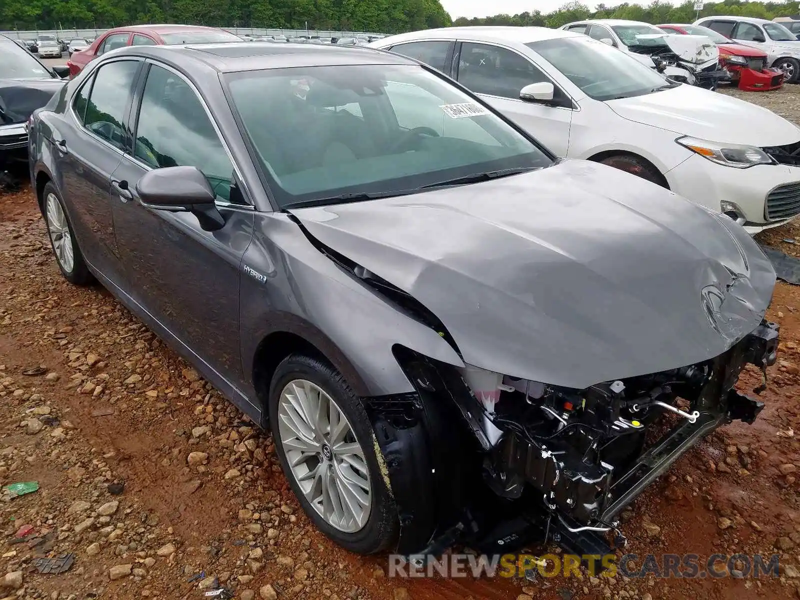 1 Photograph of a damaged car 4T1B21HK3KU520425 TOYOTA CAMRY 2019