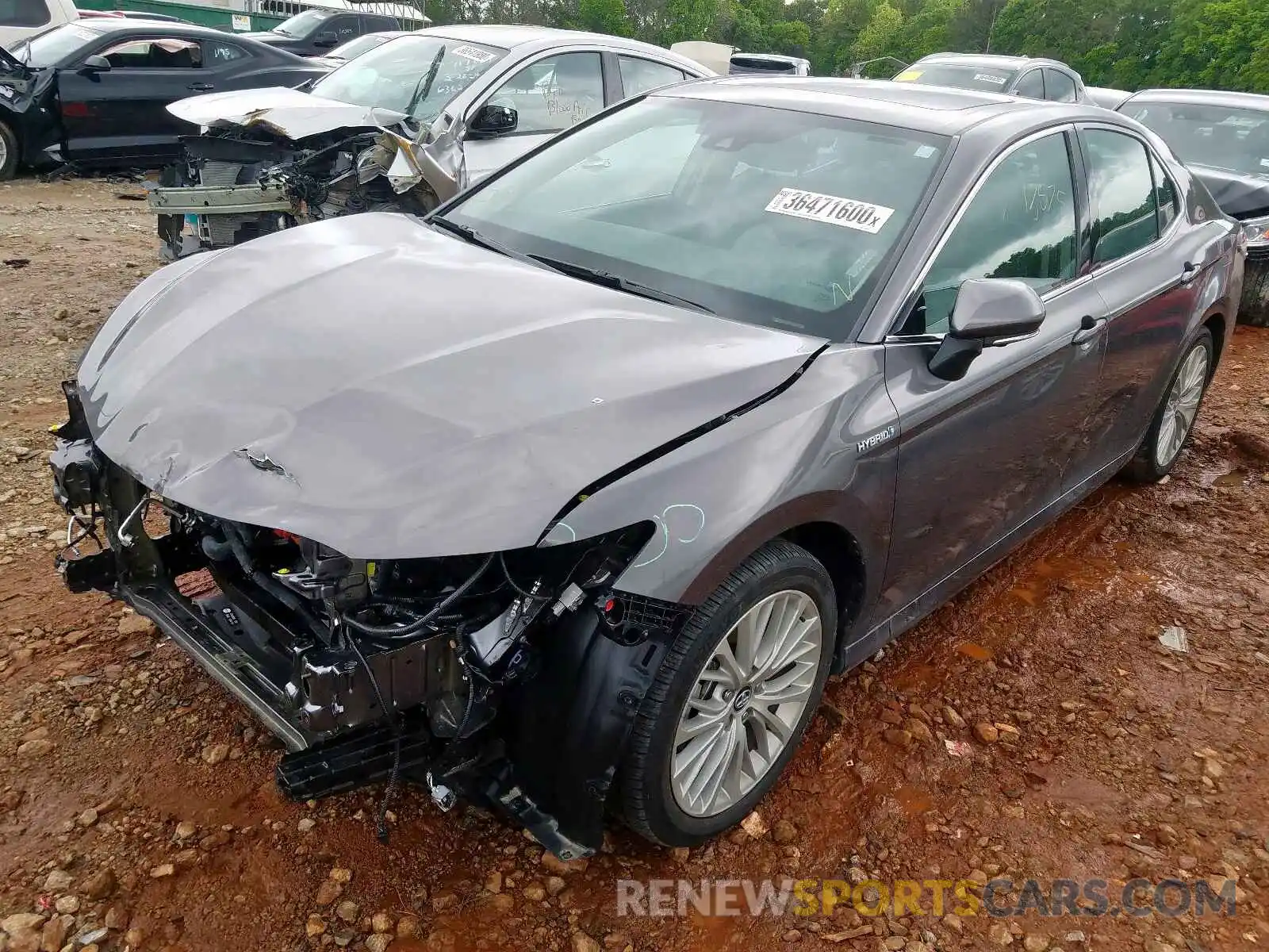 2 Photograph of a damaged car 4T1B21HK3KU520425 TOYOTA CAMRY 2019