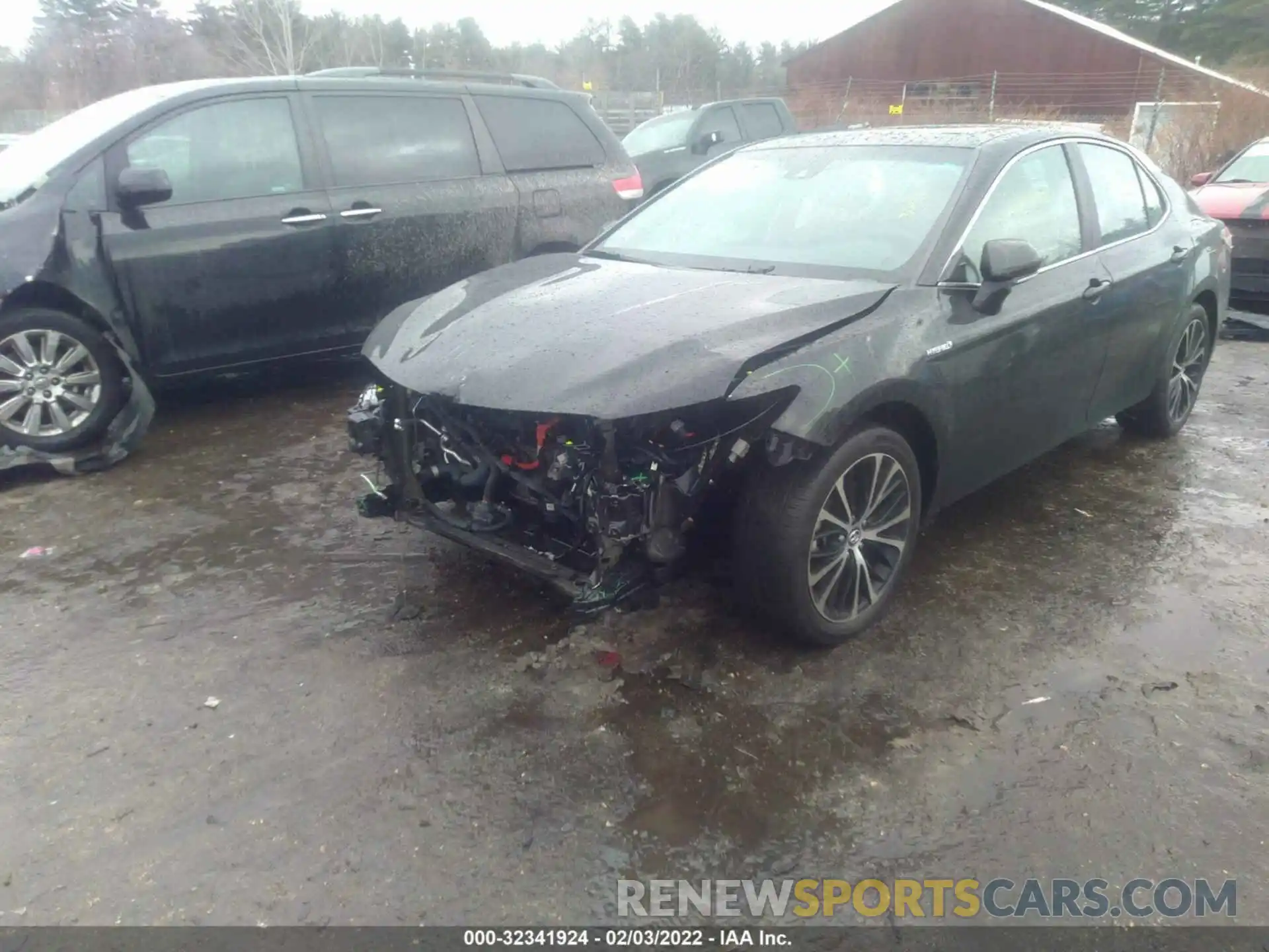 2 Photograph of a damaged car 4T1B21HK3KU520716 TOYOTA CAMRY 2019