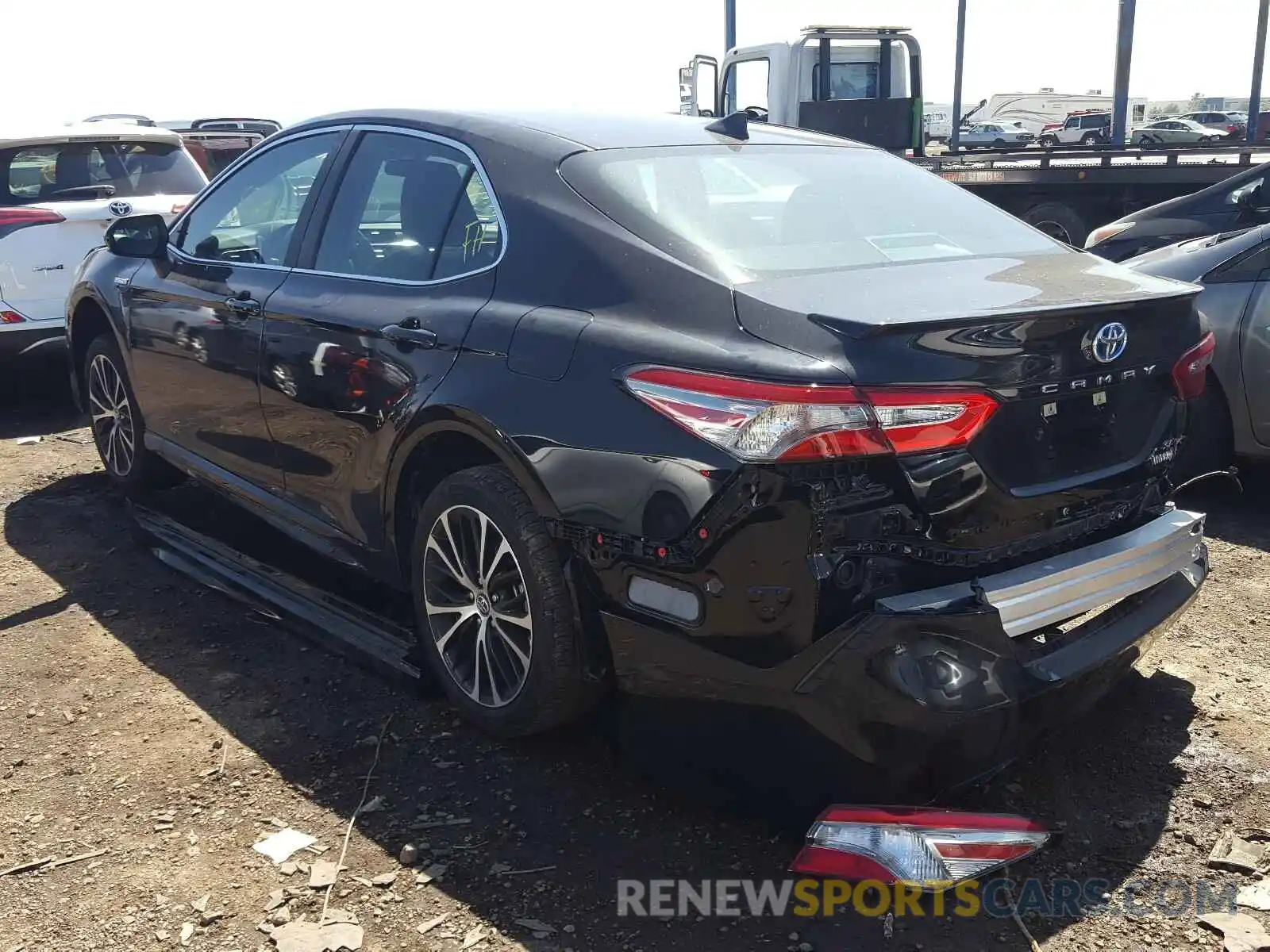 3 Photograph of a damaged car 4T1B21HK3KU521011 TOYOTA CAMRY 2019