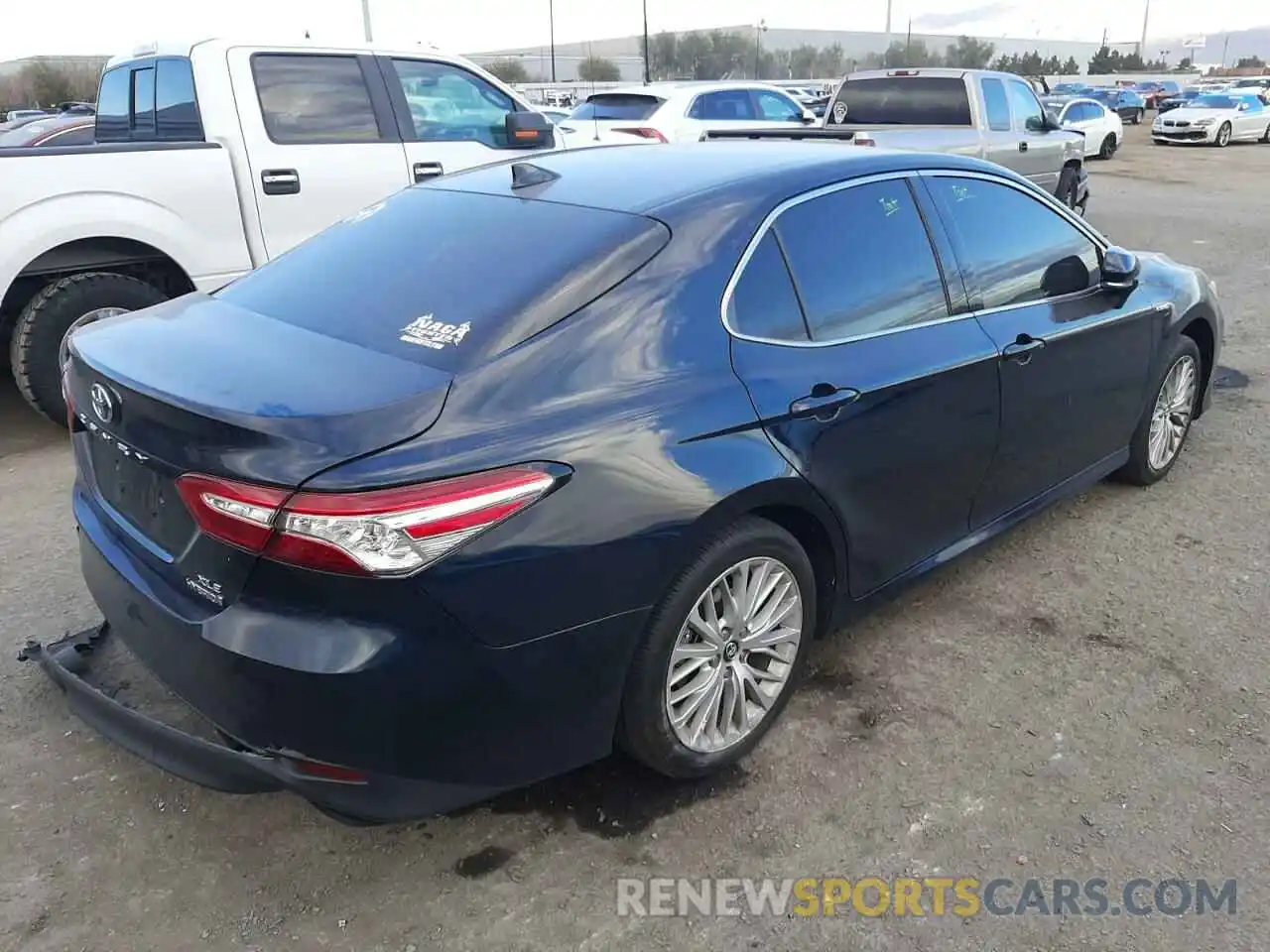 4 Фотография поврежденного автомобиля 4T1B21HK3KU521932 TOYOTA CAMRY 2019