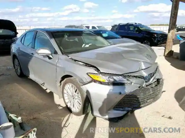 1 Photograph of a damaged car 4T1B21HK4KU010312 TOYOTA CAMRY 2019