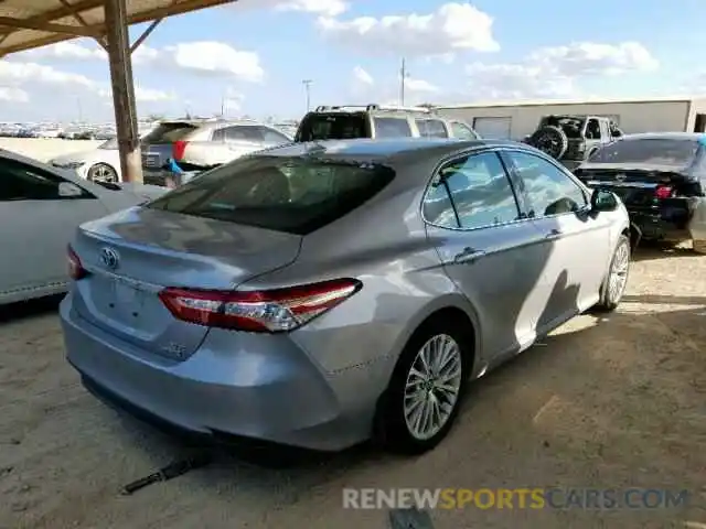 4 Photograph of a damaged car 4T1B21HK4KU010312 TOYOTA CAMRY 2019