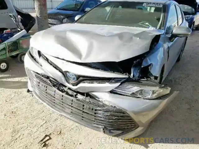 9 Photograph of a damaged car 4T1B21HK4KU010312 TOYOTA CAMRY 2019