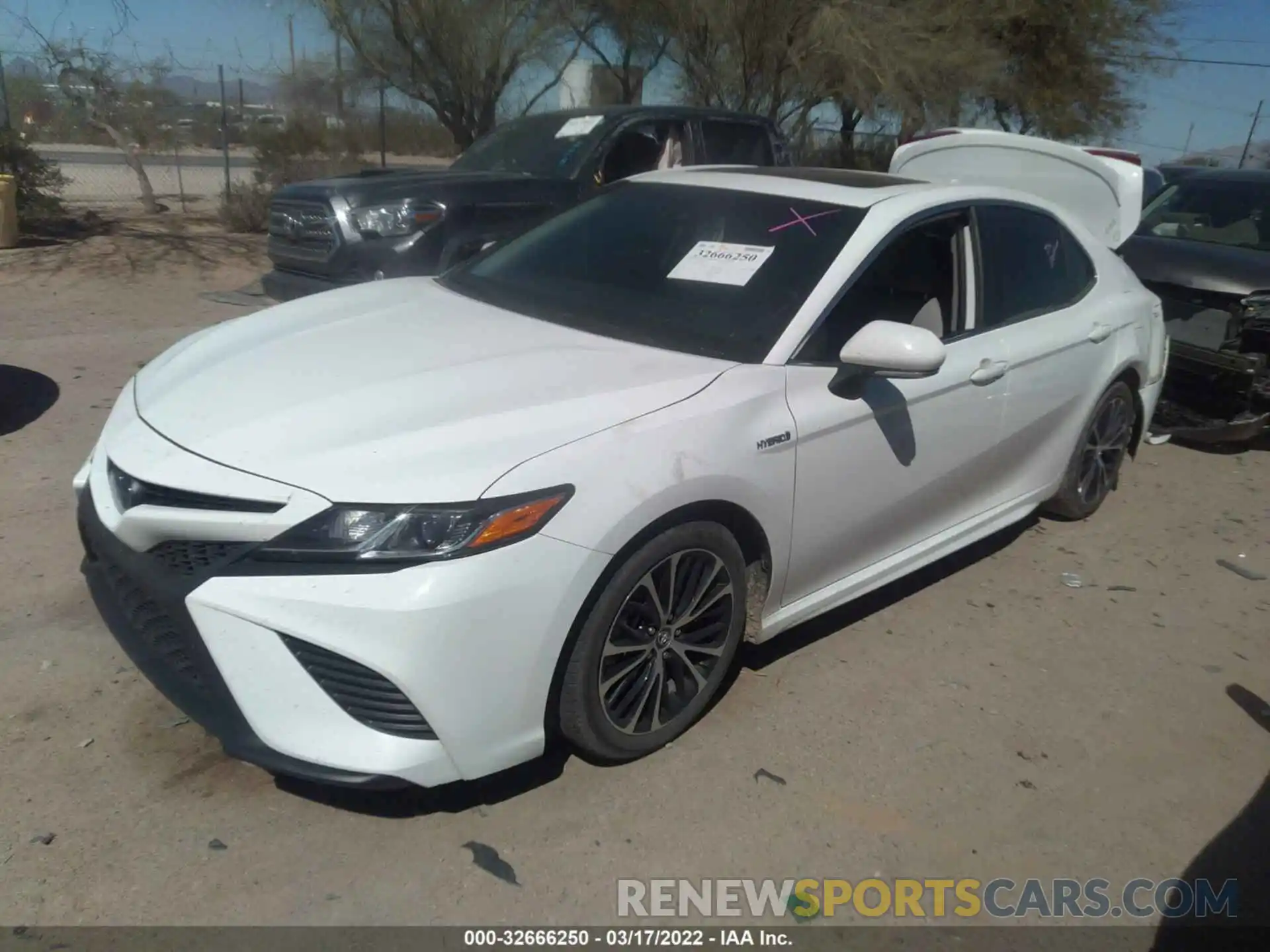 2 Photograph of a damaged car 4T1B21HK4KU012349 TOYOTA CAMRY 2019