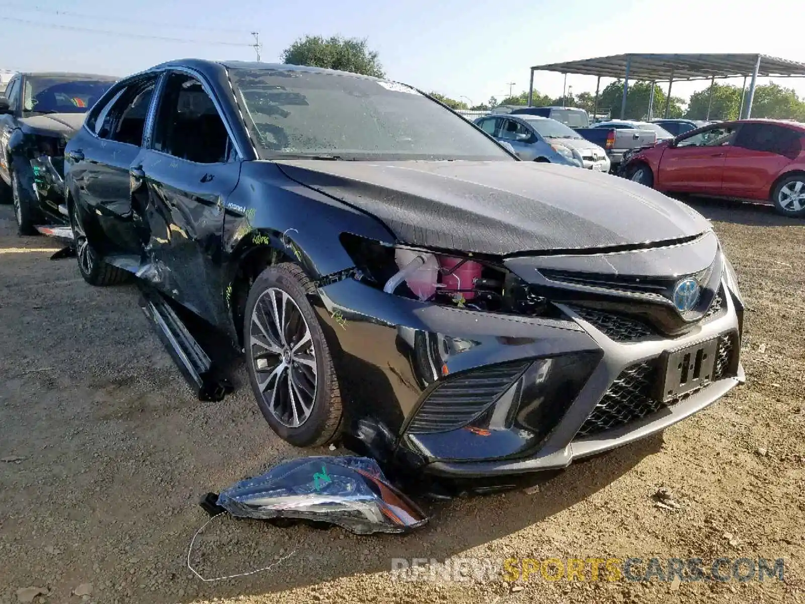 1 Photograph of a damaged car 4T1B21HK4KU513273 TOYOTA CAMRY 2019