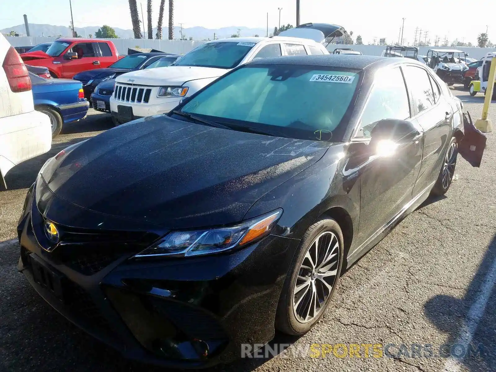 2 Photograph of a damaged car 4T1B21HK4KU514102 TOYOTA CAMRY 2019