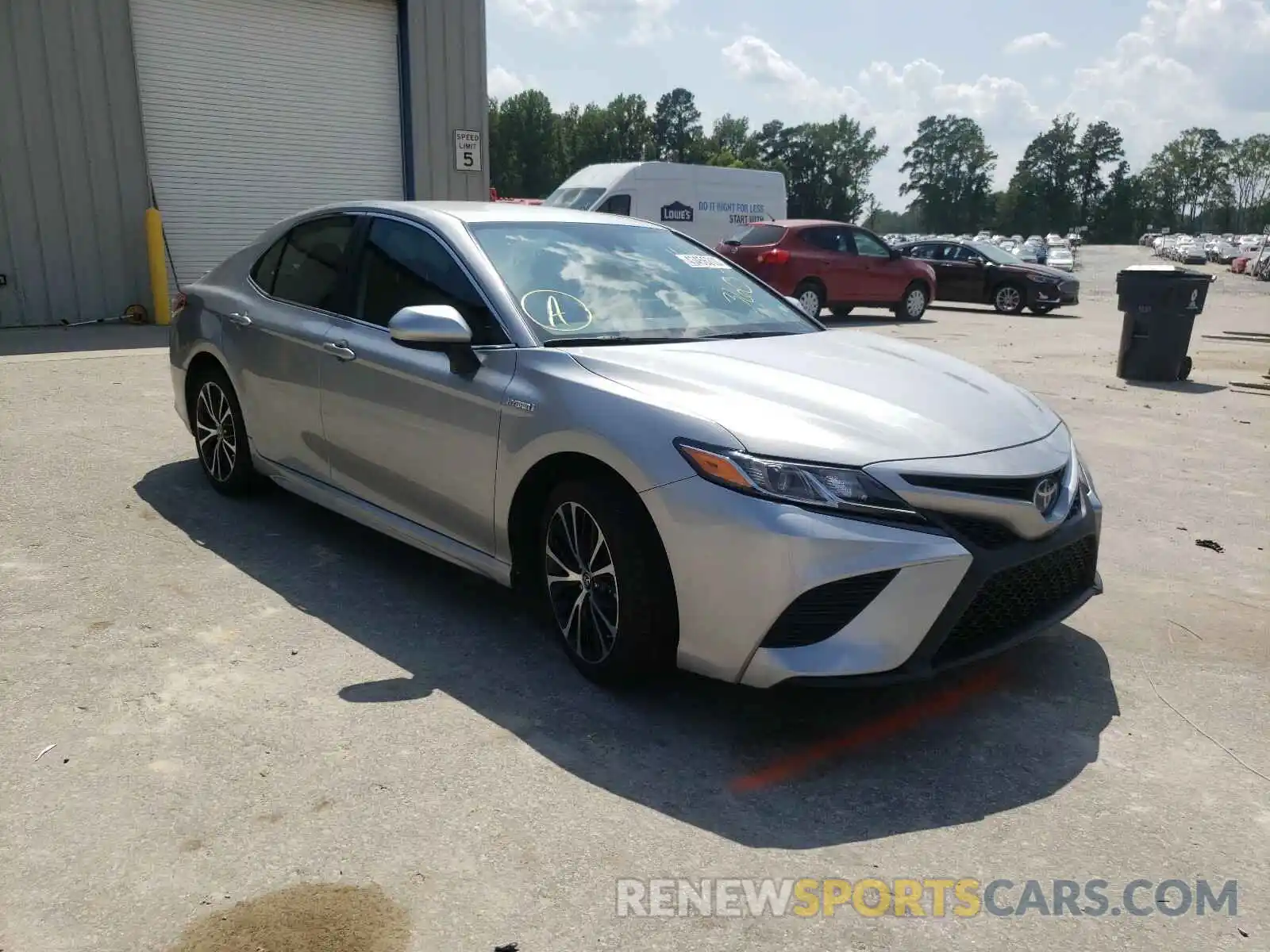 1 Photograph of a damaged car 4T1B21HK4KU514746 TOYOTA CAMRY 2019