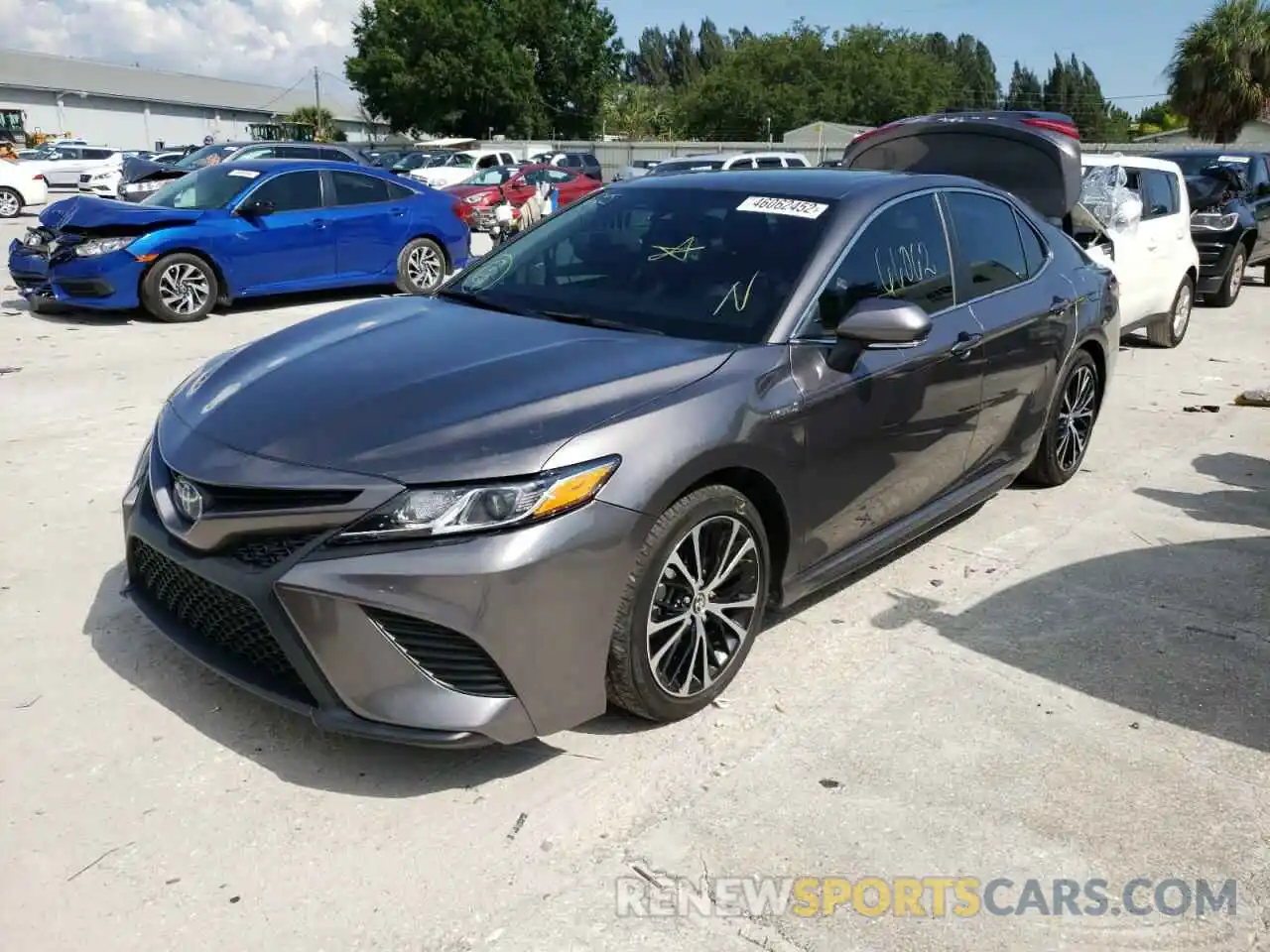 2 Photograph of a damaged car 4T1B21HK4KU516836 TOYOTA CAMRY 2019