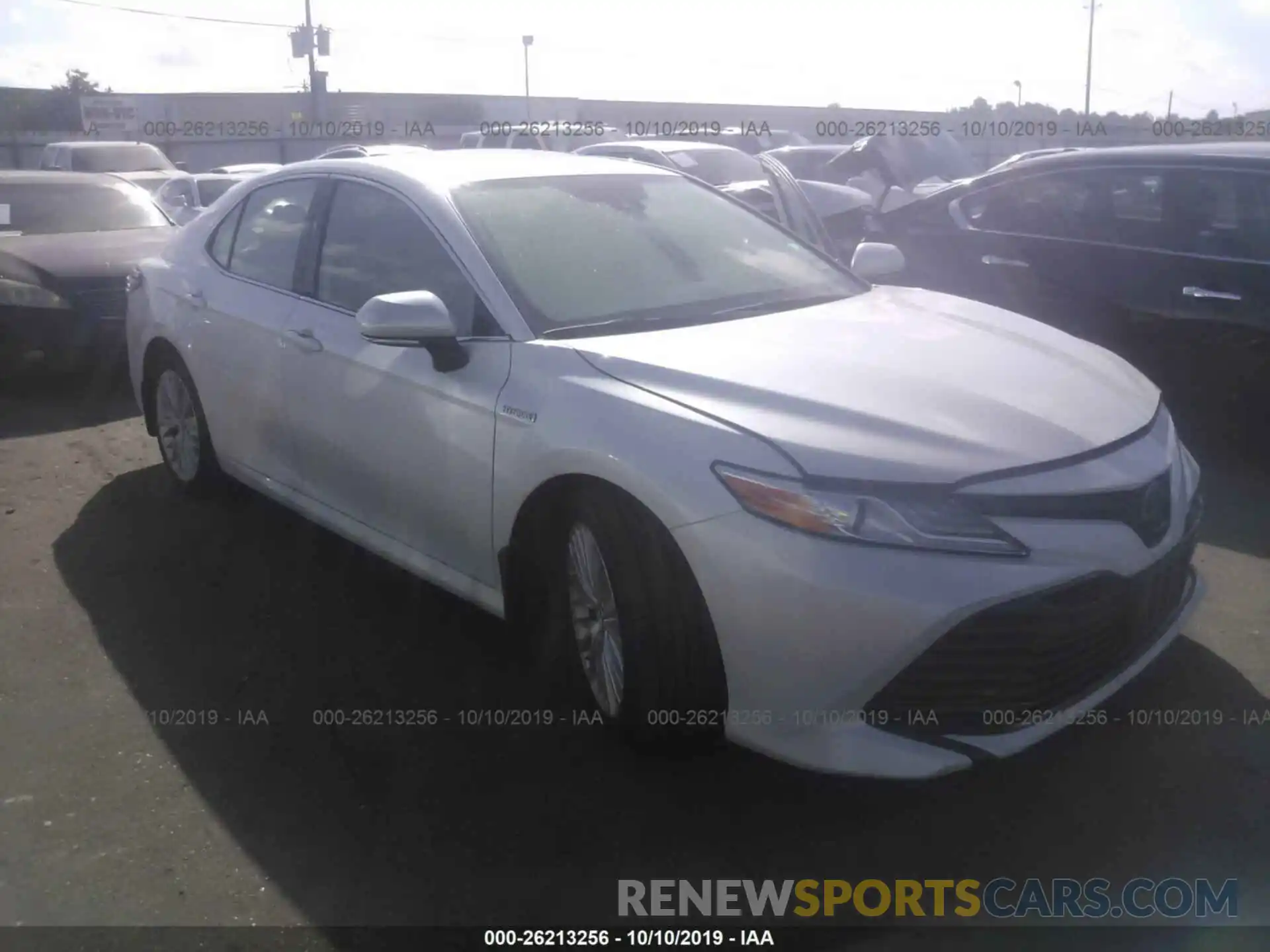 1 Photograph of a damaged car 4T1B21HK4KU517131 TOYOTA CAMRY 2019