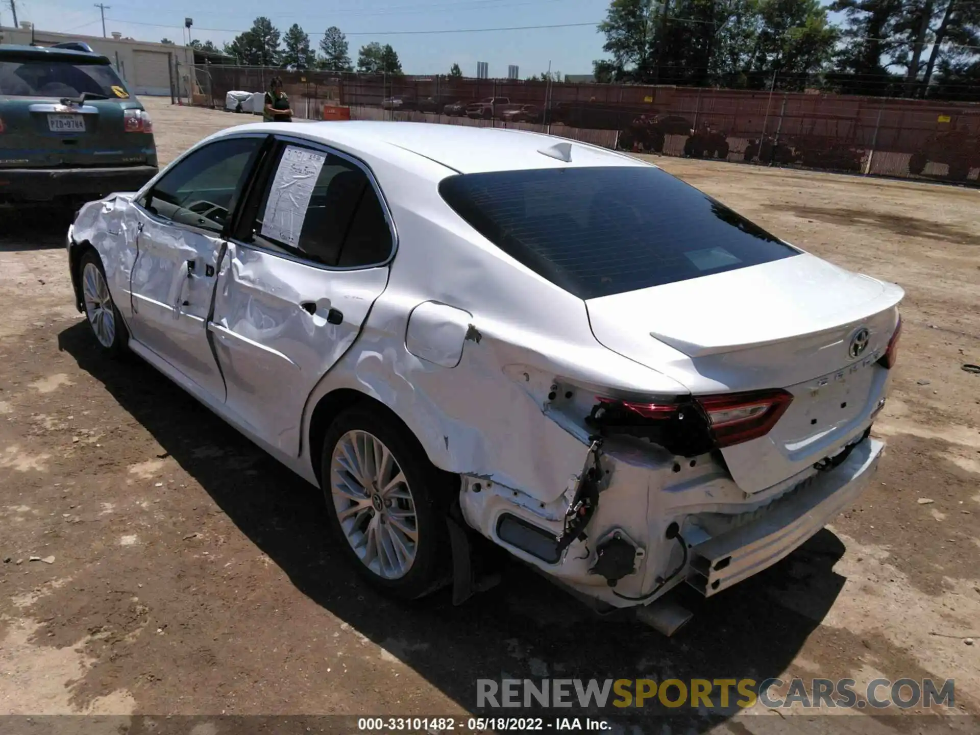 6 Photograph of a damaged car 4T1B21HK4KU518392 TOYOTA CAMRY 2019