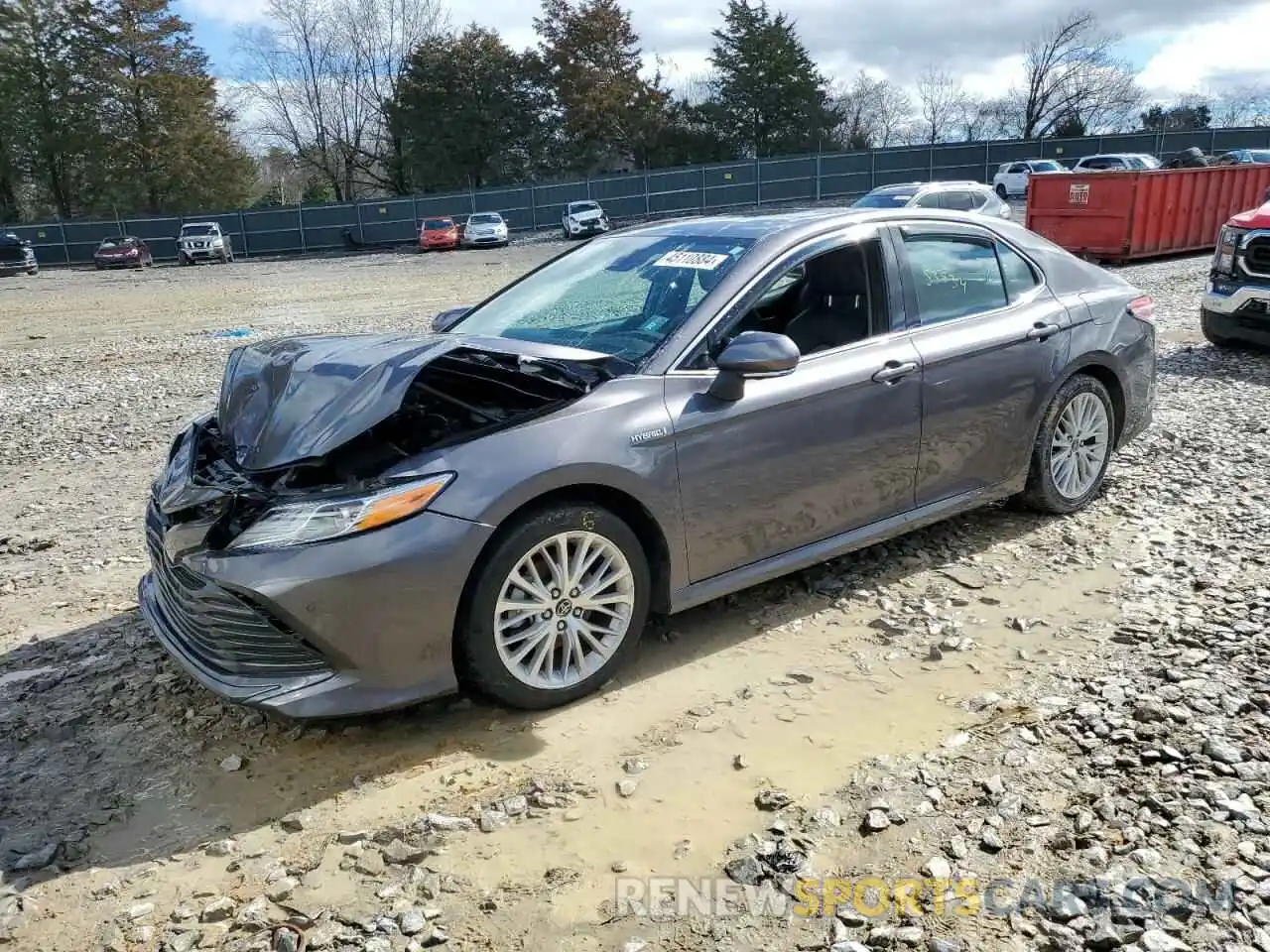 1 Photograph of a damaged car 4T1B21HK5KU012876 TOYOTA CAMRY 2019