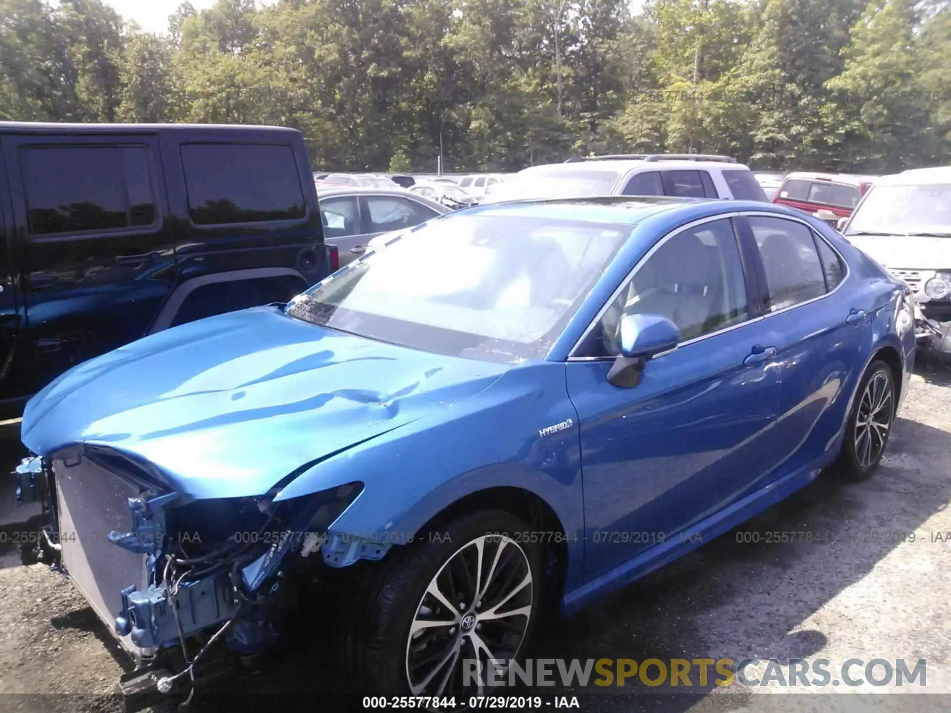 2 Photograph of a damaged car 4T1B21HK5KU012991 TOYOTA CAMRY 2019