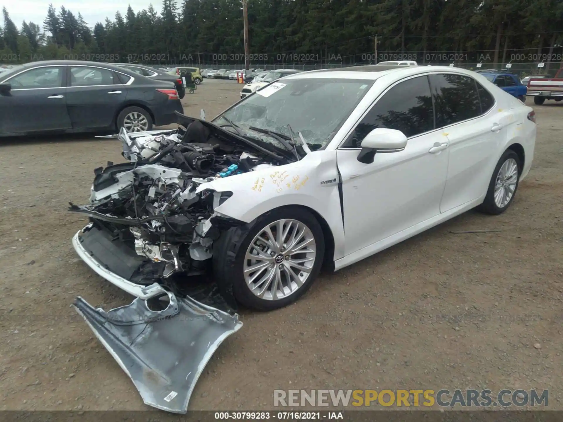 2 Photograph of a damaged car 4T1B21HK5KU013350 TOYOTA CAMRY 2019