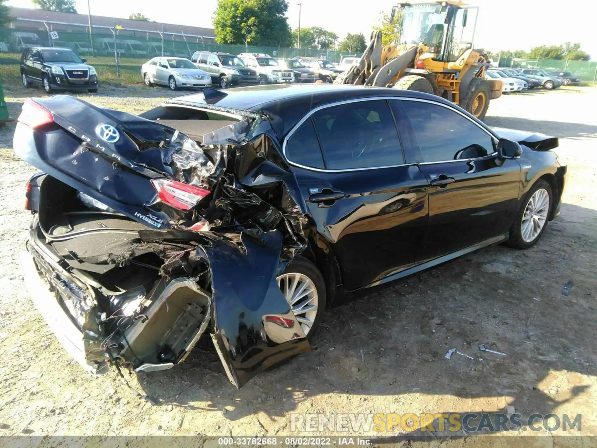 4 Photograph of a damaged car 4T1B21HK5KU517445 TOYOTA CAMRY 2019