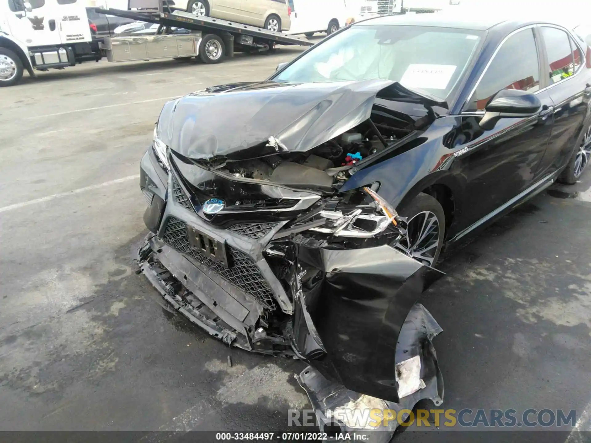 6 Photograph of a damaged car 4T1B21HK5KU518515 TOYOTA CAMRY 2019