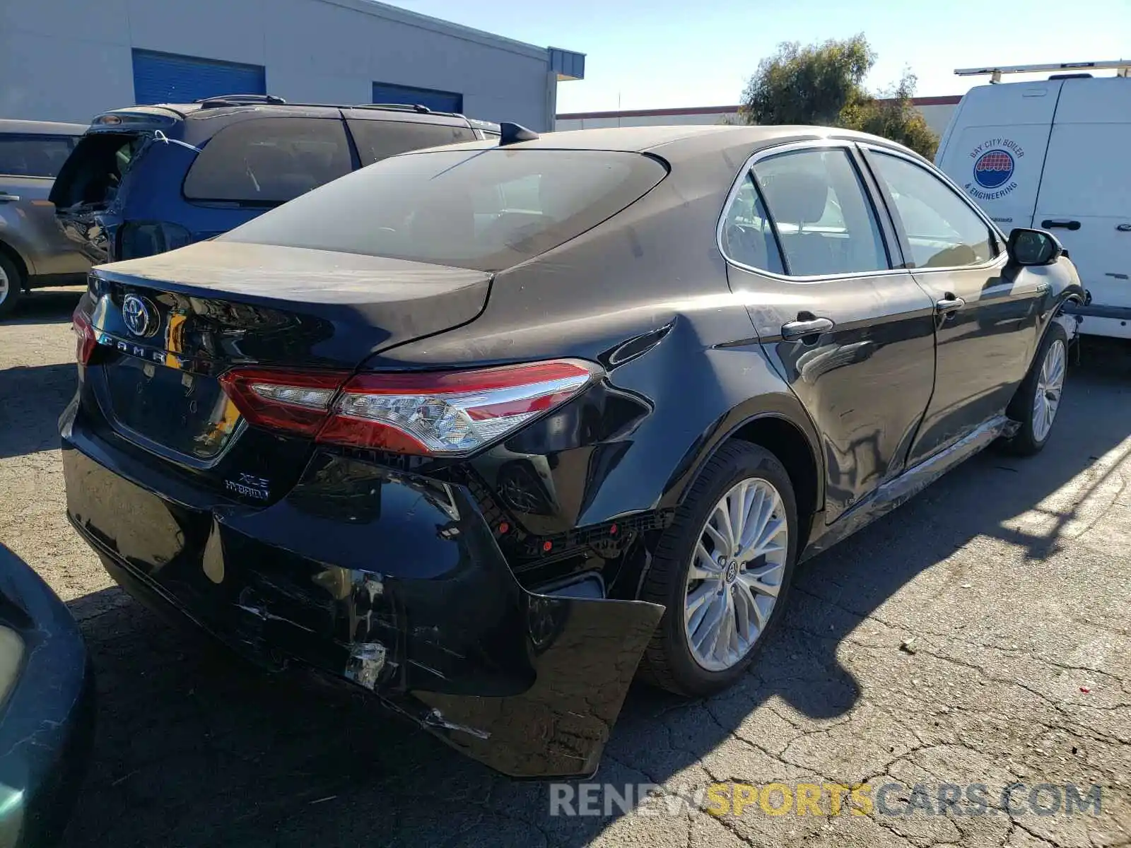 4 Photograph of a damaged car 4T1B21HK5KU520054 TOYOTA CAMRY 2019