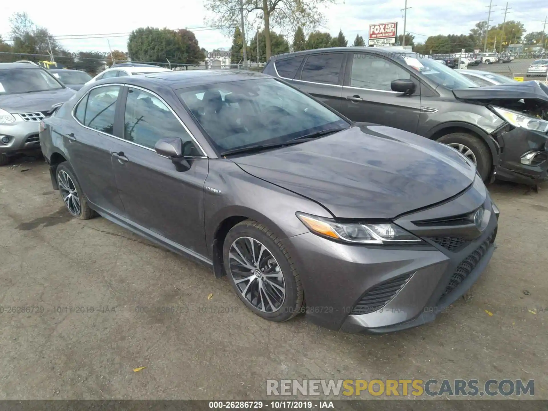 1 Photograph of a damaged car 4T1B21HK5KU520751 TOYOTA CAMRY 2019