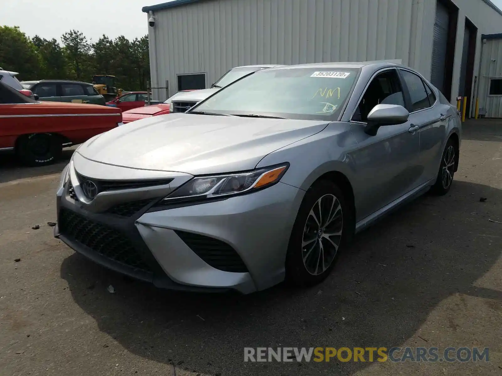 2 Photograph of a damaged car 4T1B21HK5KU944026 TOYOTA CAMRY 2019