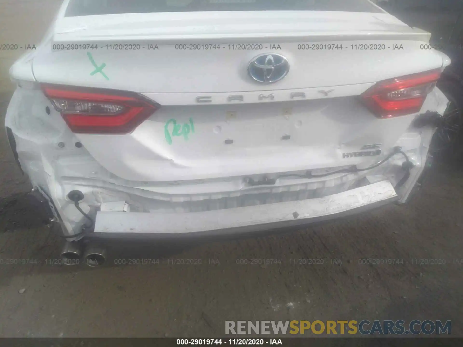 6 Photograph of a damaged car 4T1B21HK6KU011865 TOYOTA CAMRY 2019