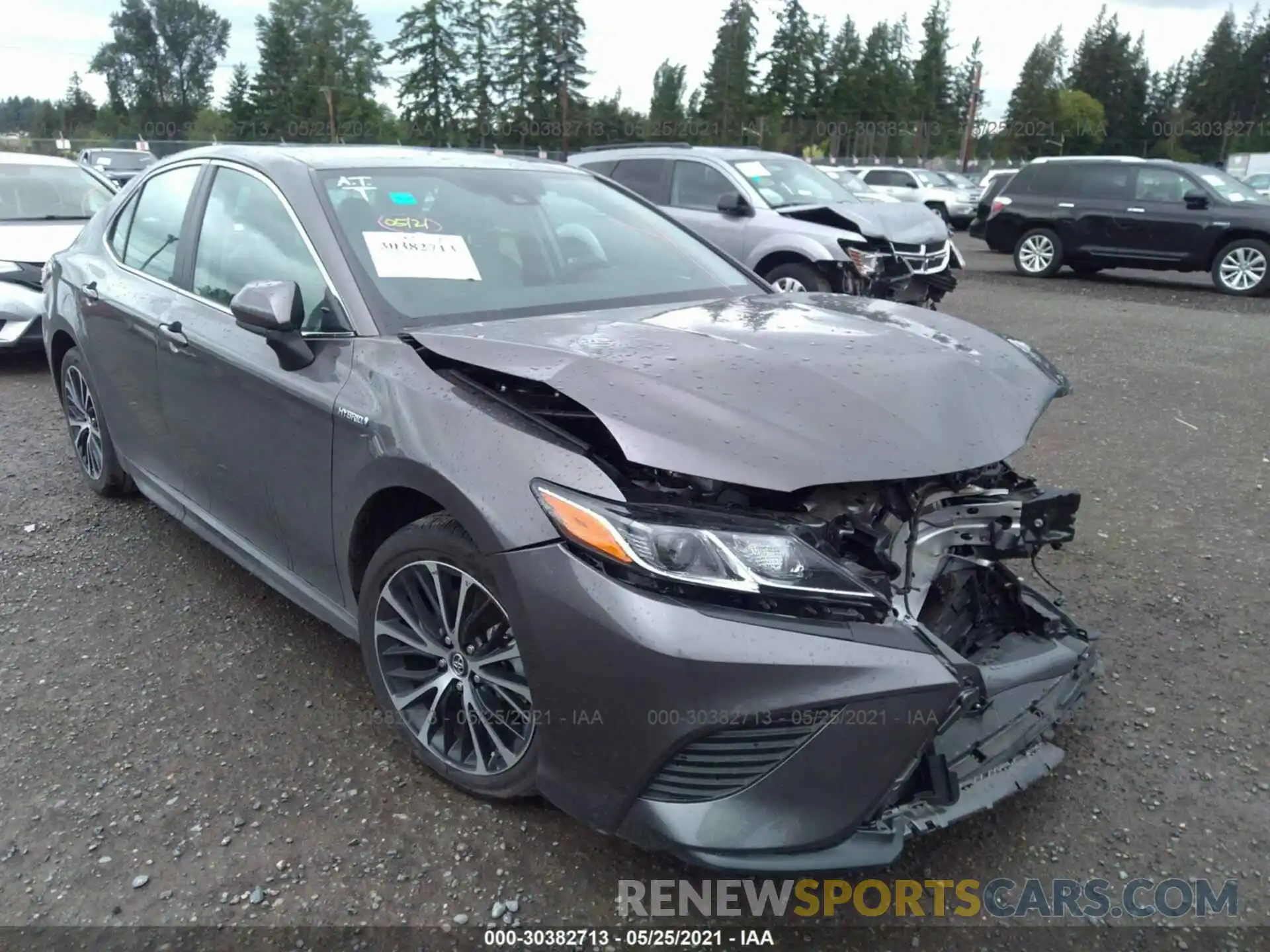 1 Photograph of a damaged car 4T1B21HK6KU011901 TOYOTA CAMRY 2019