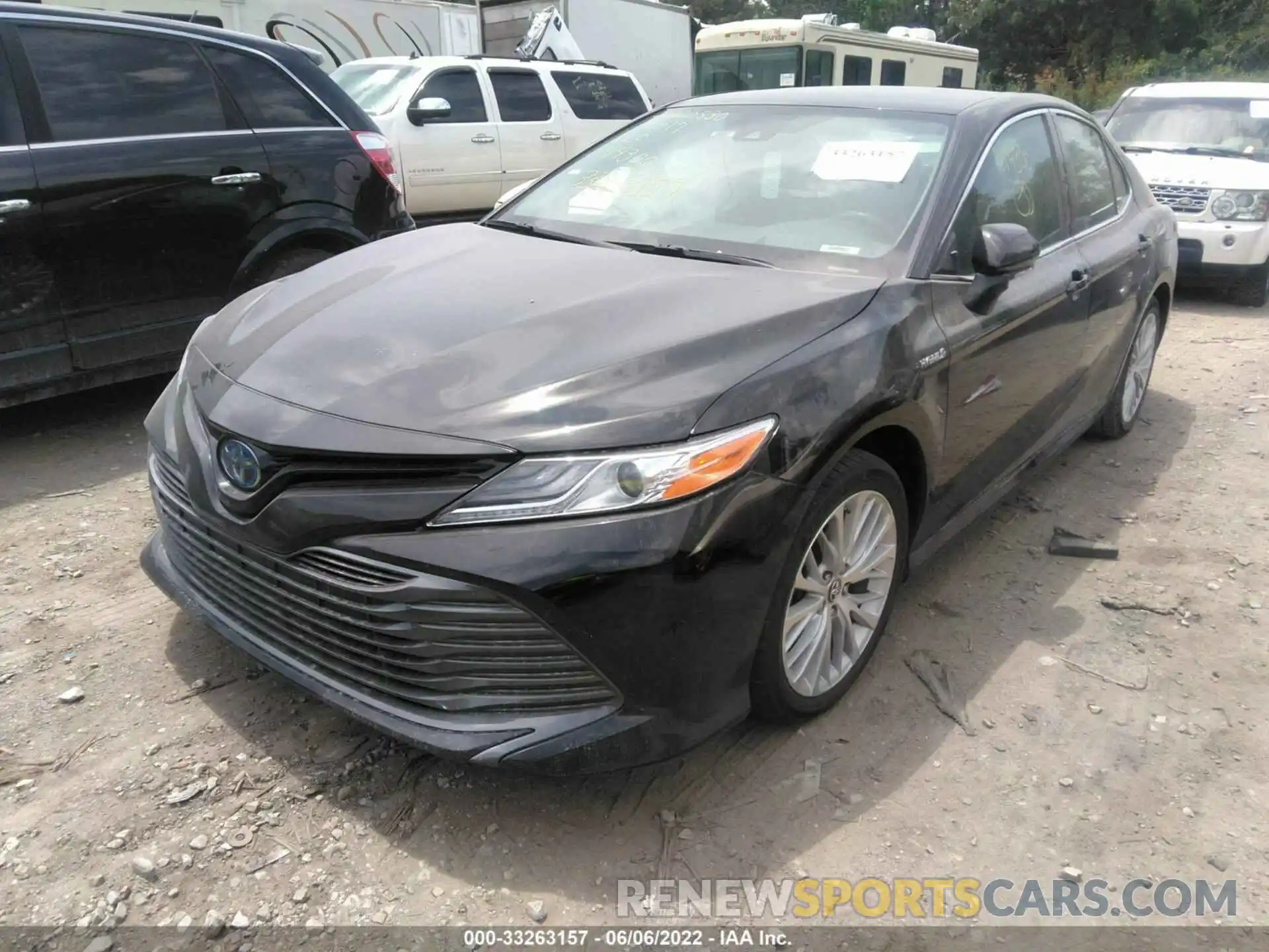 2 Photograph of a damaged car 4T1B21HK6KU014300 TOYOTA CAMRY 2019