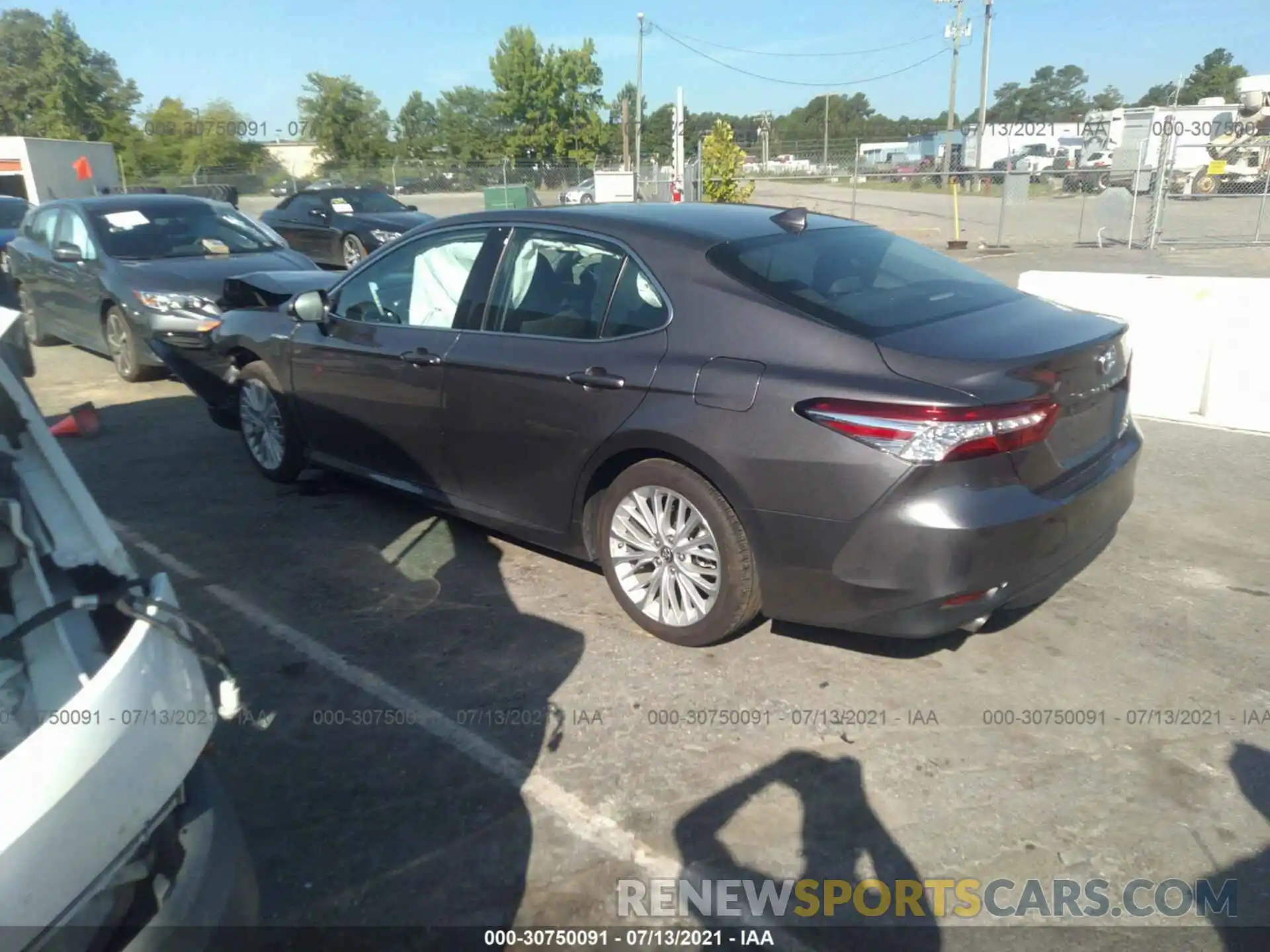 3 Photograph of a damaged car 4T1B21HK6KU514229 TOYOTA CAMRY 2019