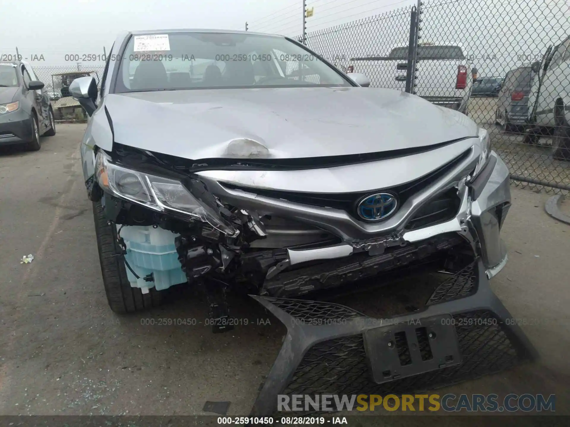 6 Photograph of a damaged car 4T1B21HK6KU515946 TOYOTA CAMRY 2019