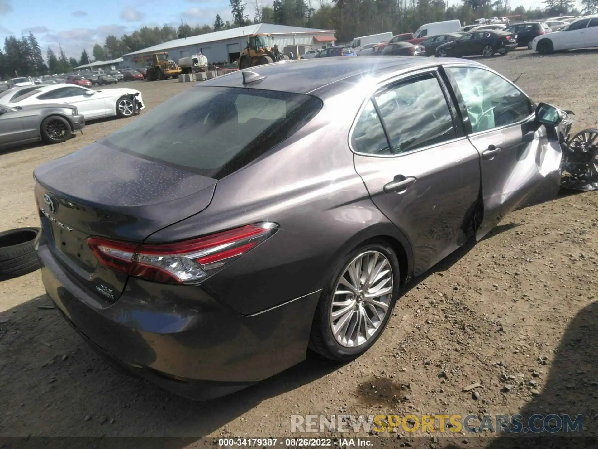 4 Photograph of a damaged car 4T1B21HK6KU516305 TOYOTA CAMRY 2019