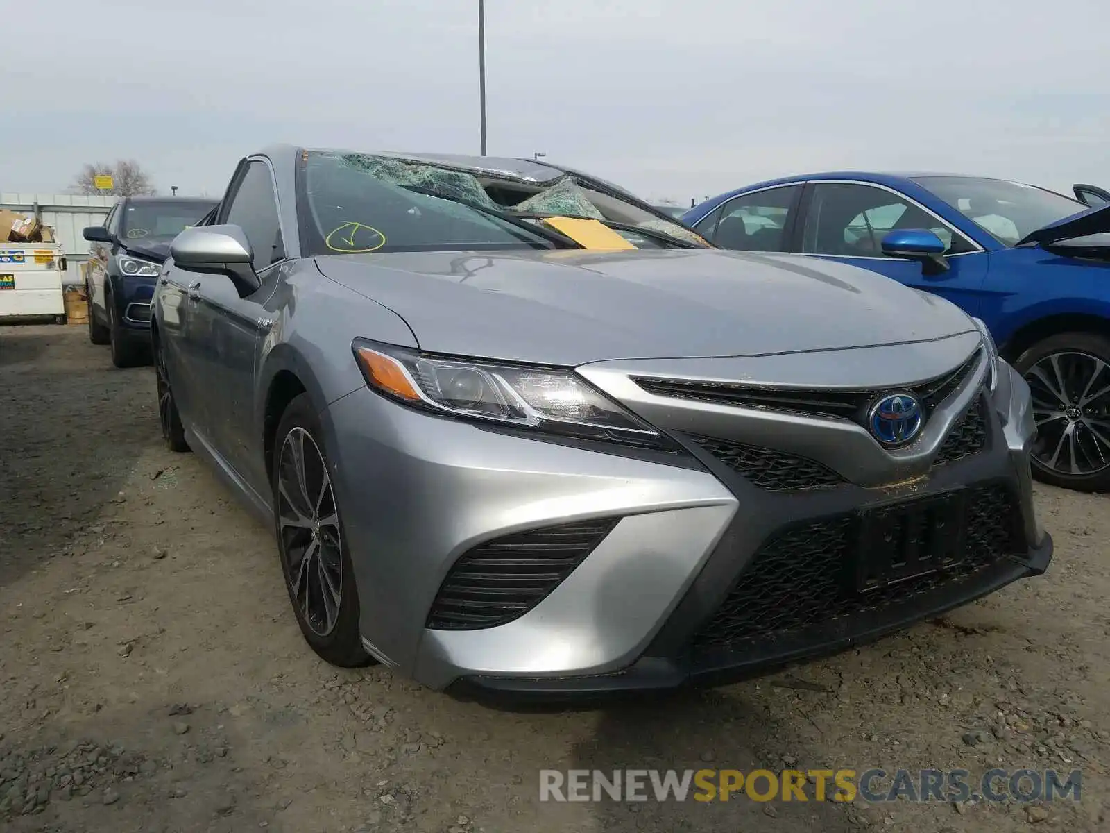 1 Photograph of a damaged car 4T1B21HK6KU517616 TOYOTA CAMRY 2019