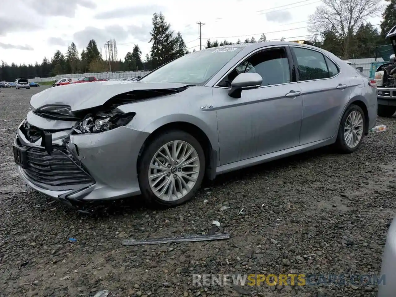 1 Photograph of a damaged car 4T1B21HK6KU517826 TOYOTA CAMRY 2019