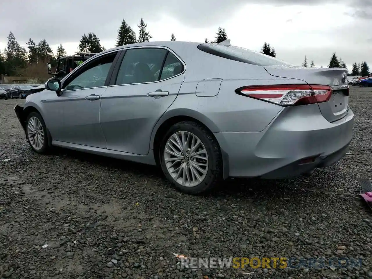 2 Photograph of a damaged car 4T1B21HK6KU517826 TOYOTA CAMRY 2019